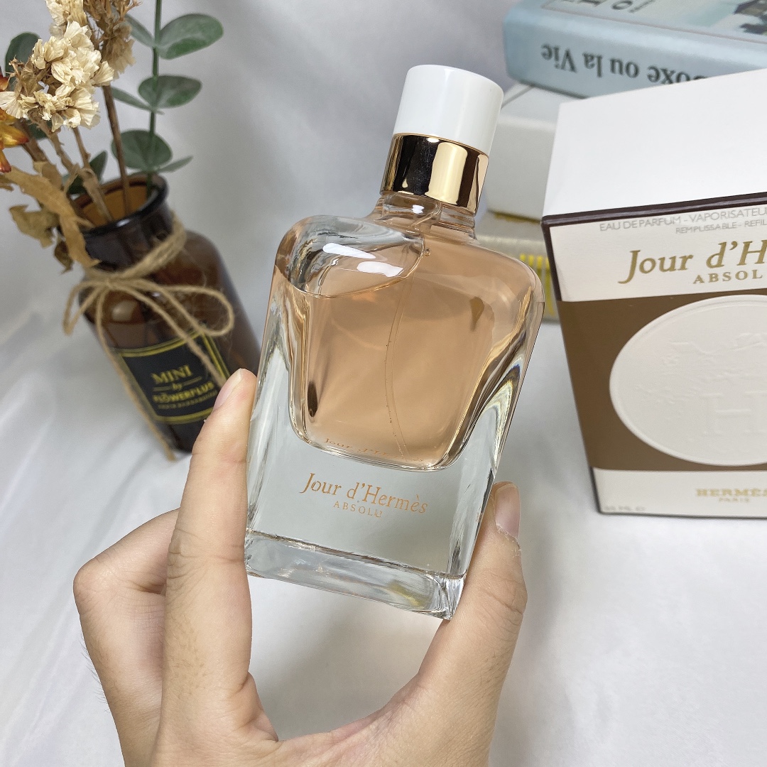 Hermès Jour d'Hermès Absolu Eau de Parfum - 85ml Floral Fragrance for Women 3 i1599763642 141 2