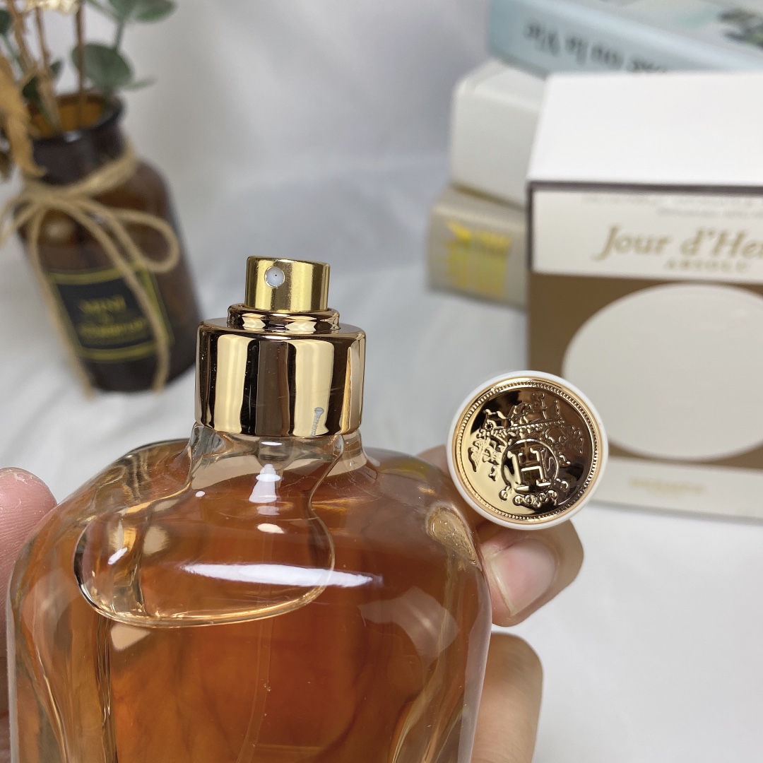 Hermès Jour d'Hermès Absolu Eau de Parfum - 85ml Floral Fragrance for Women 5 i1599763642 5885 4