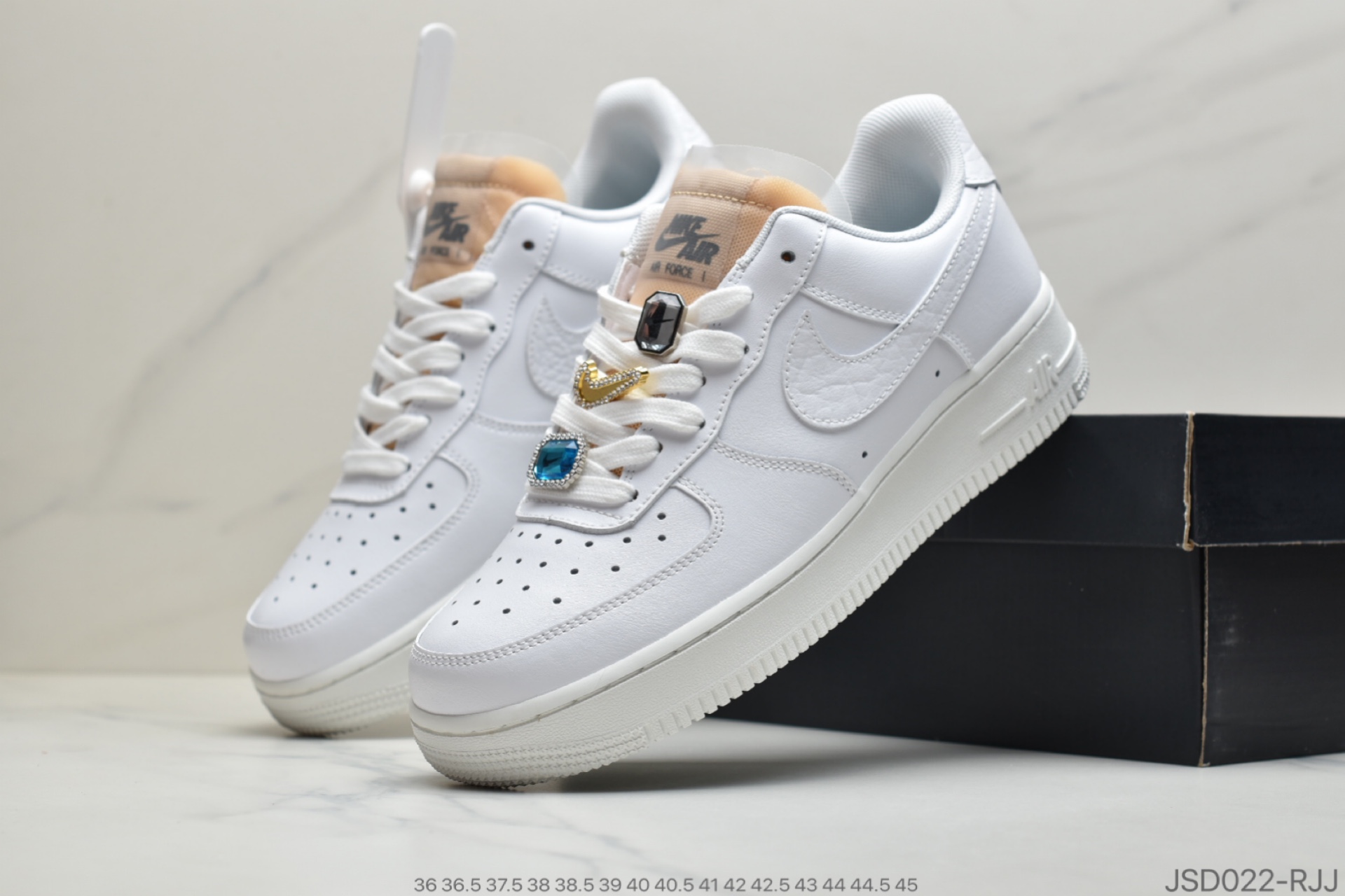 200 公司级Air Force 1 07 LX White Onyx Bling LF空军一号低帮  CZ8101-100