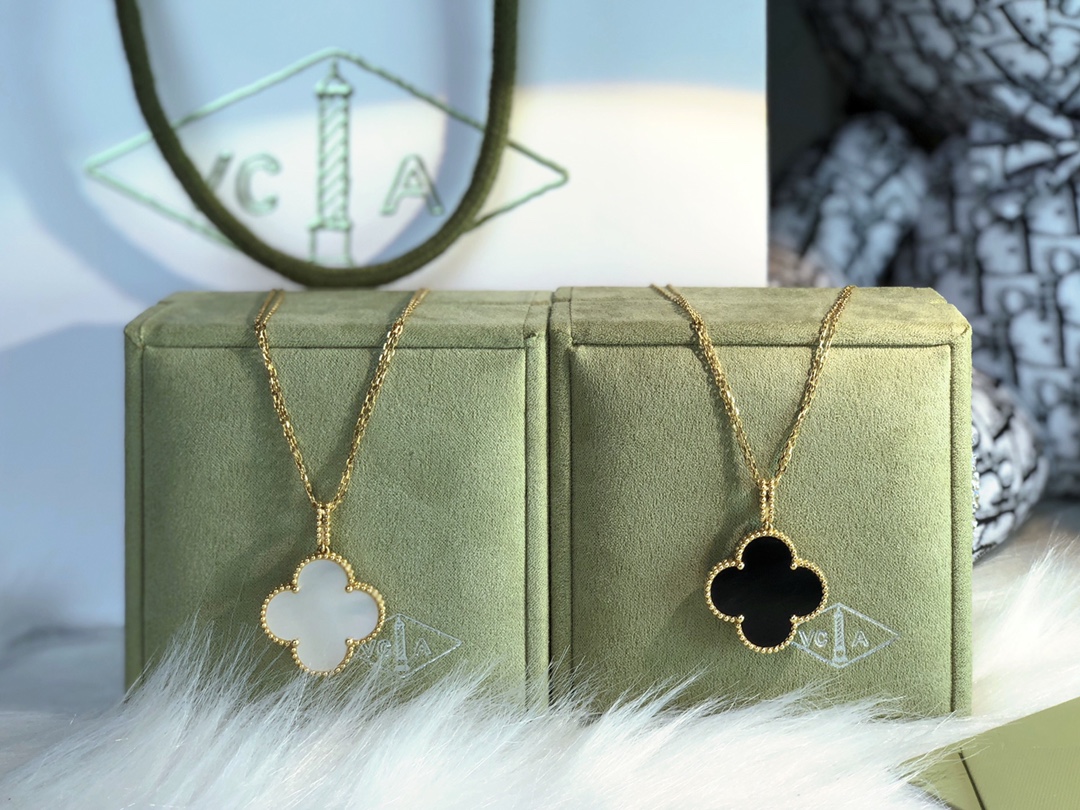 Van Cleef & Arpels VCA四叶草大号项链，七夕好价