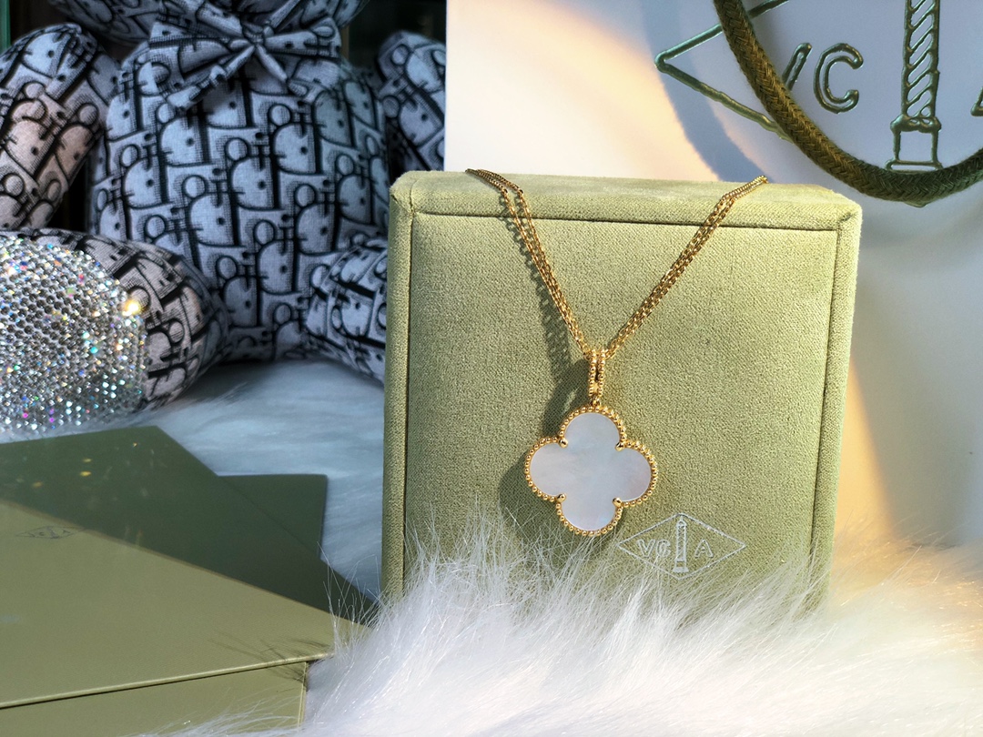 Van Cleef & Arpels VCA四叶草大号项链，七夕好价
