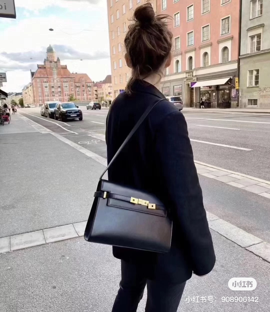 Ysl 𝑴𝒂𝒏𝒉𝒂𝒕𝒕𝒂𝒏 29CM曼哈顿法棍包 579271黑色牙签纹金扣