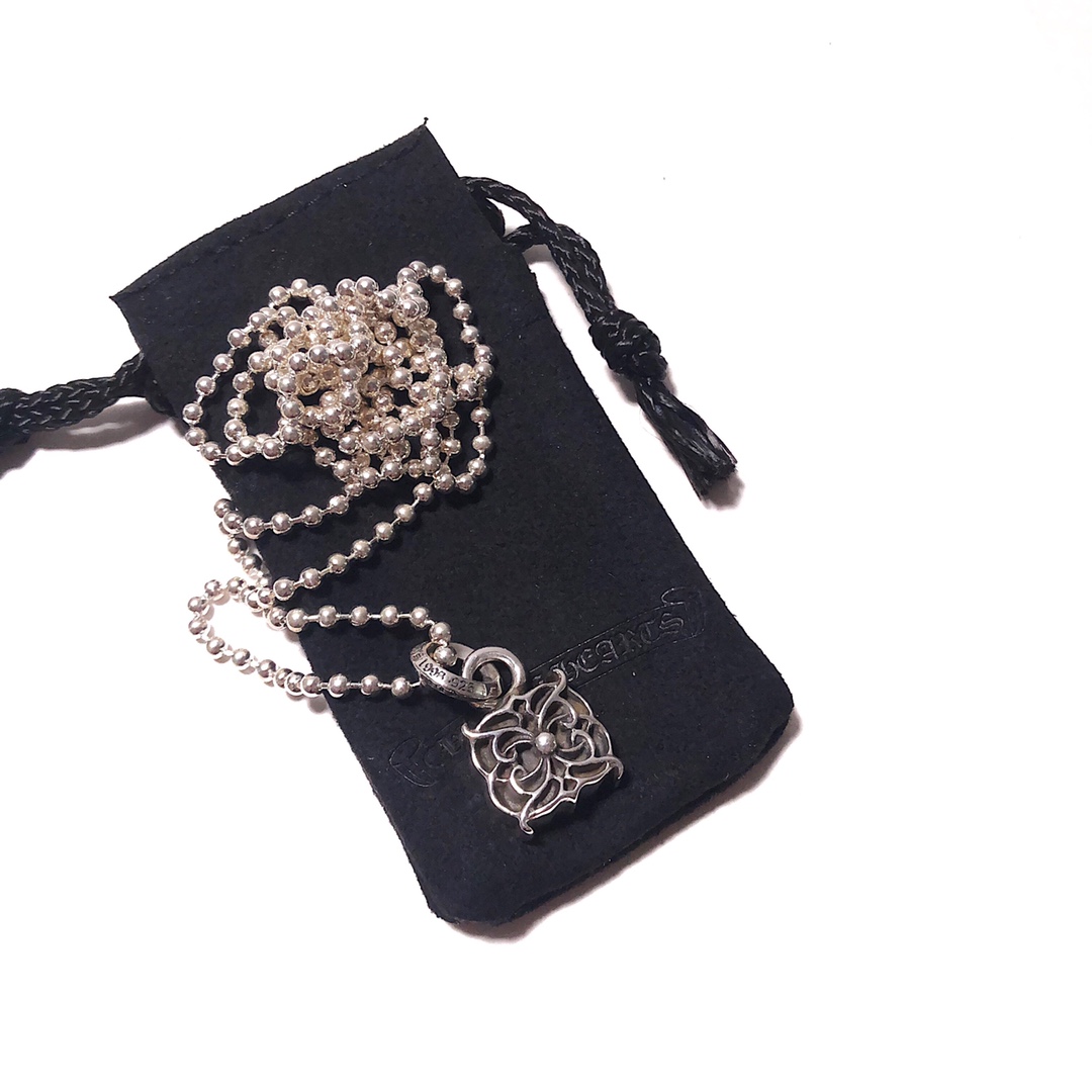 Chrome Hearts 新品上架𝐂𝐡𝐫𝐨𝐦𝐞 𝐡𝐞𝐚𝐫𝐭𝐬克罗心 蝴蝶花项链