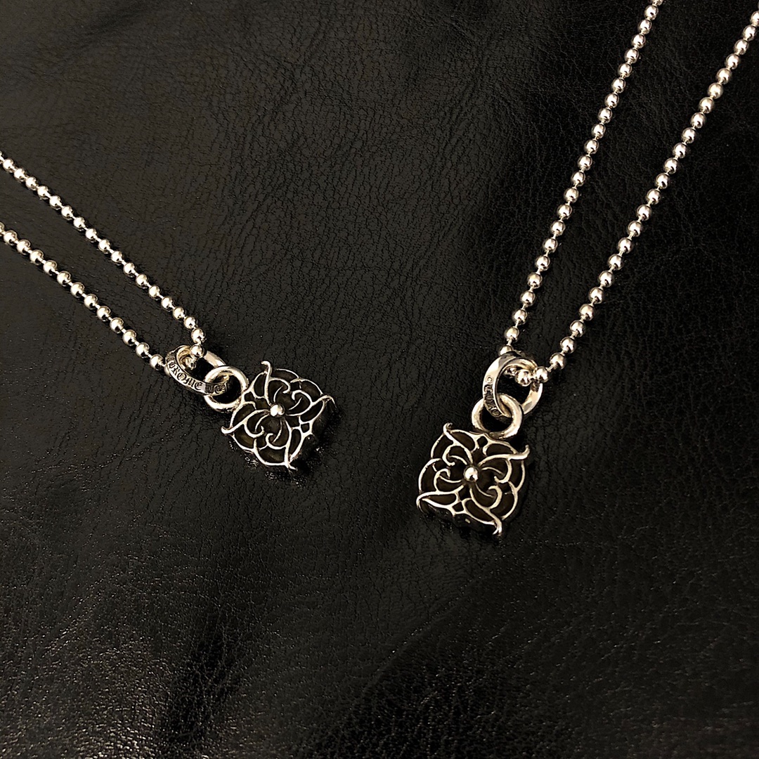 Chrome Hearts 新品上架𝐂𝐡𝐫𝐨𝐦𝐞 𝐡𝐞𝐚𝐫𝐭𝐬克罗心 蝴蝶花项链