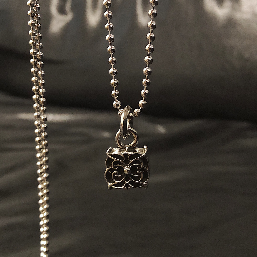 Chrome Hearts 新品上架𝐂𝐡𝐫𝐨𝐦𝐞 𝐡𝐞𝐚𝐫𝐭𝐬克罗心 蝴蝶花项链