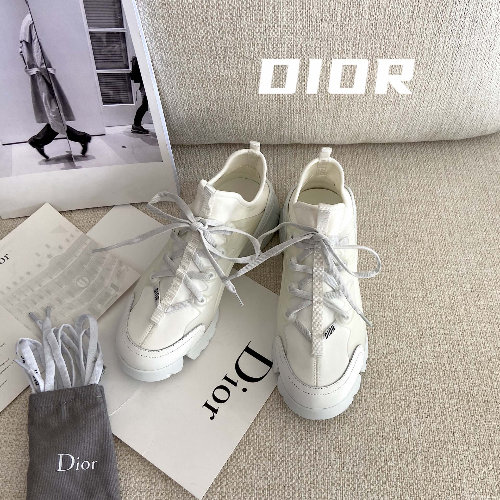 Dior Shoes Sneakers Online Sale
 Black Green Milk Tea Color White