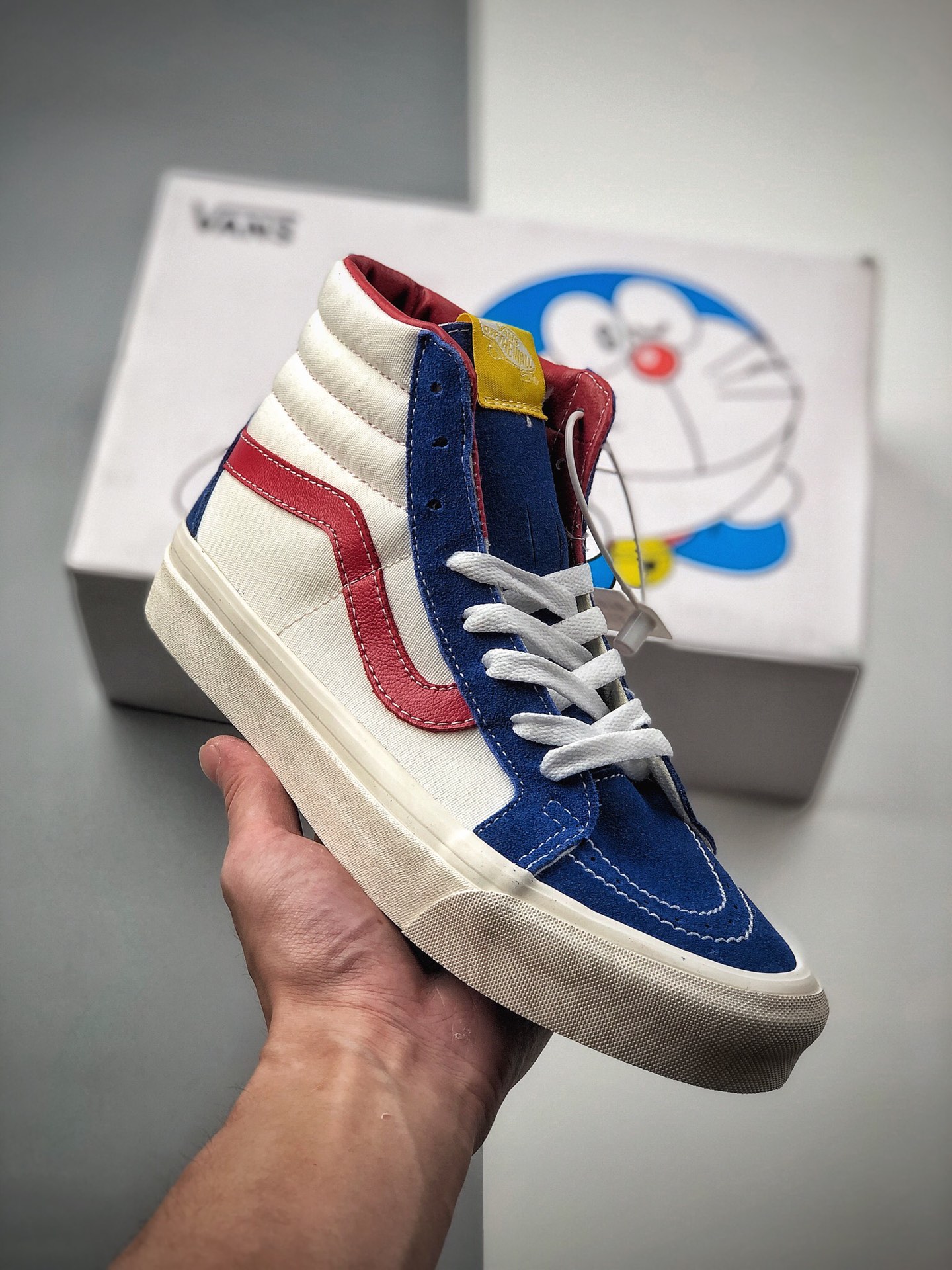 160  VANS  Sk8-Hi 高帮Pokonyan（叮当猫）神仙配色