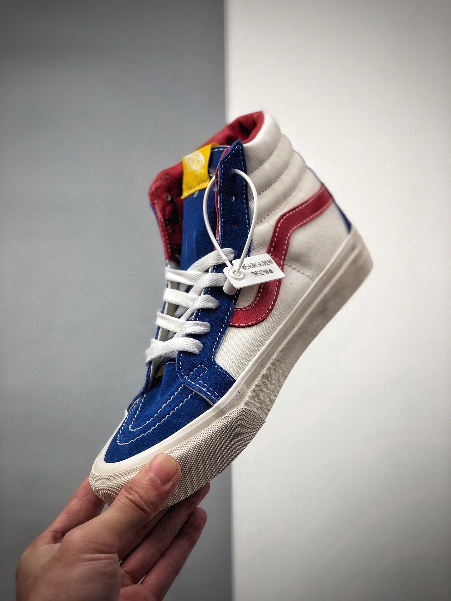 160  VANS  Sk8-Hi 高帮Pokonyan（叮当猫）神仙配色