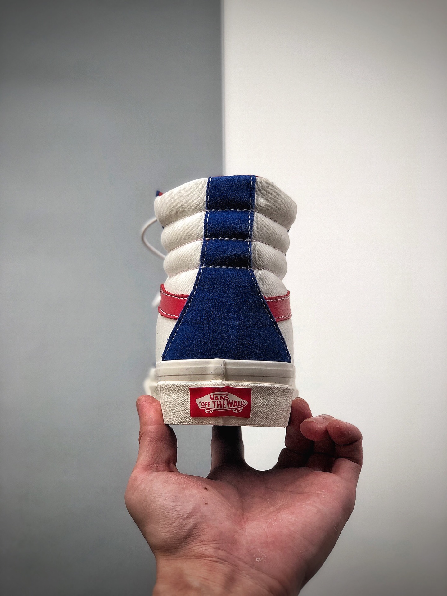 160  VANS  Sk8-Hi 高帮Pokonyan（叮当猫）神仙配色