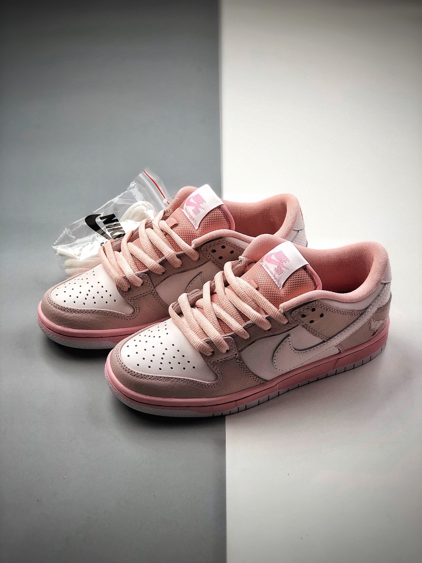 290 公司级 Staple x Nike SB Dunk Low  “Pigeon”联名白粉鸽子 货号：BV1310-012