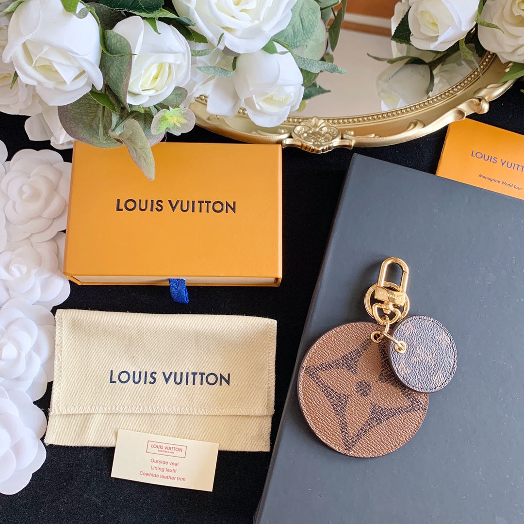 Louis Vuitton 新款 LOUIS VUITTON 夏季新款 钥匙扣 包包挂件