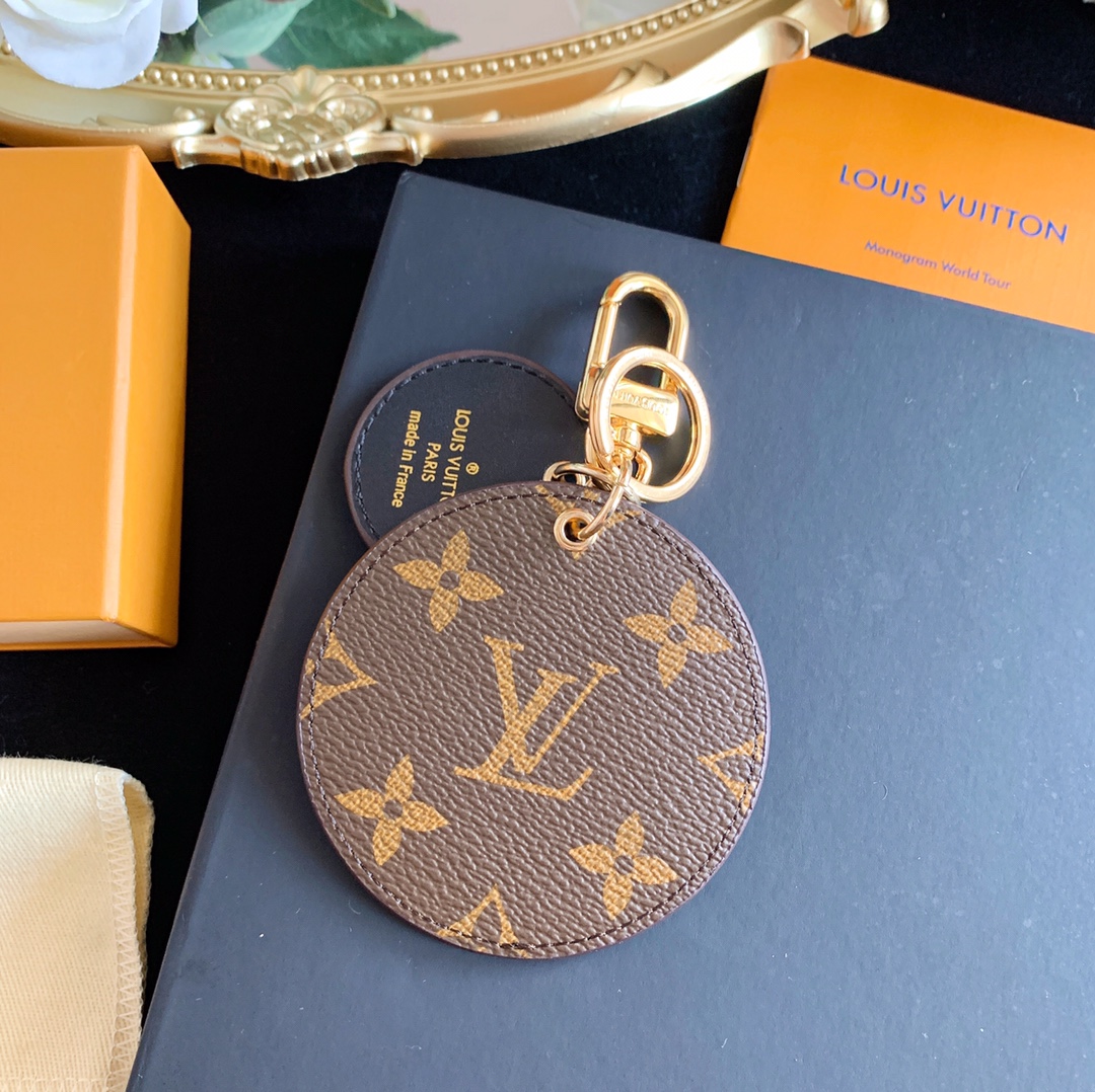 Louis Vuitton 新款 LOUIS VUITTON 夏季新款 钥匙扣 包包挂件