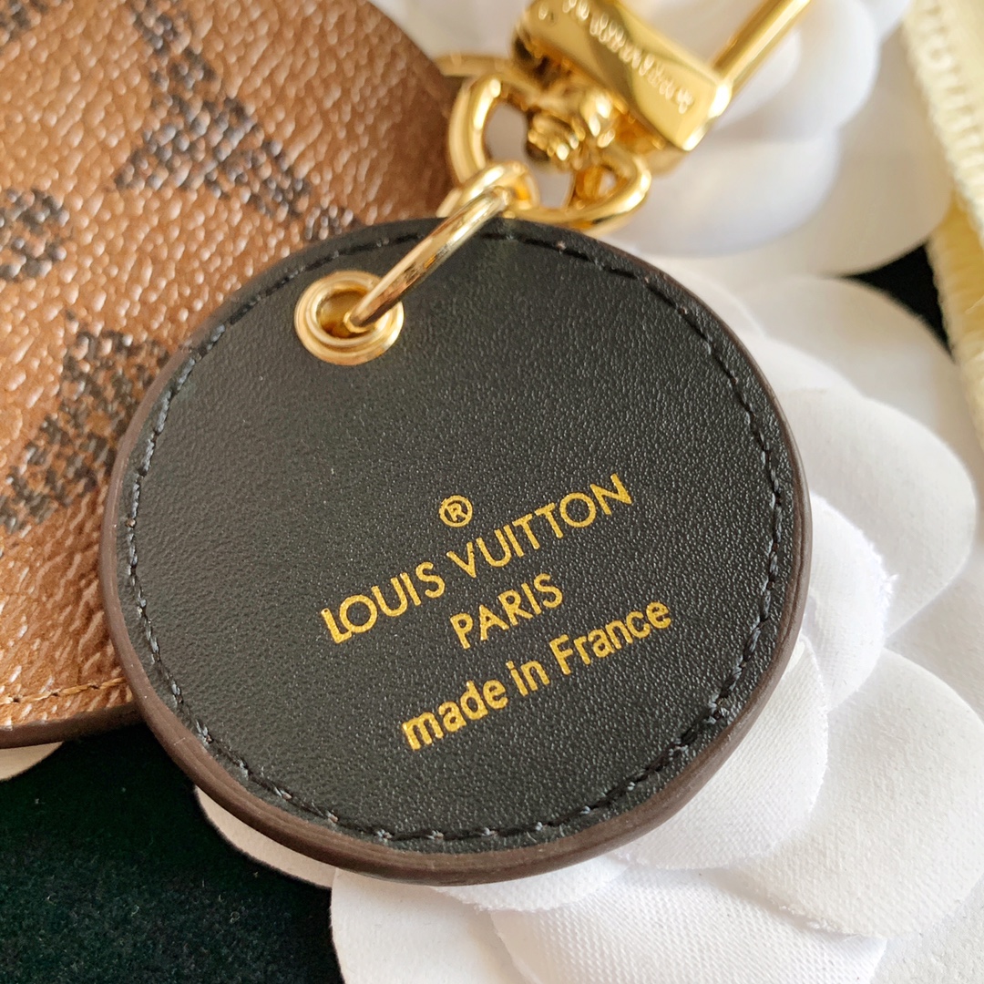 Louis Vuitton 新款 LOUIS VUITTON 夏季新款 钥匙扣 包包挂件