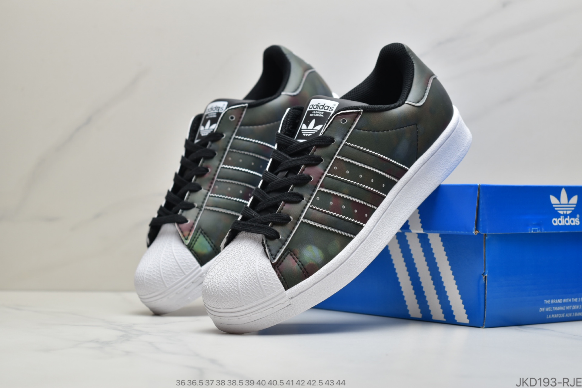 160 adidas三叶草 Originals Superstar 变色贝壳头经典百搭休闲运动板鞋ZF6610