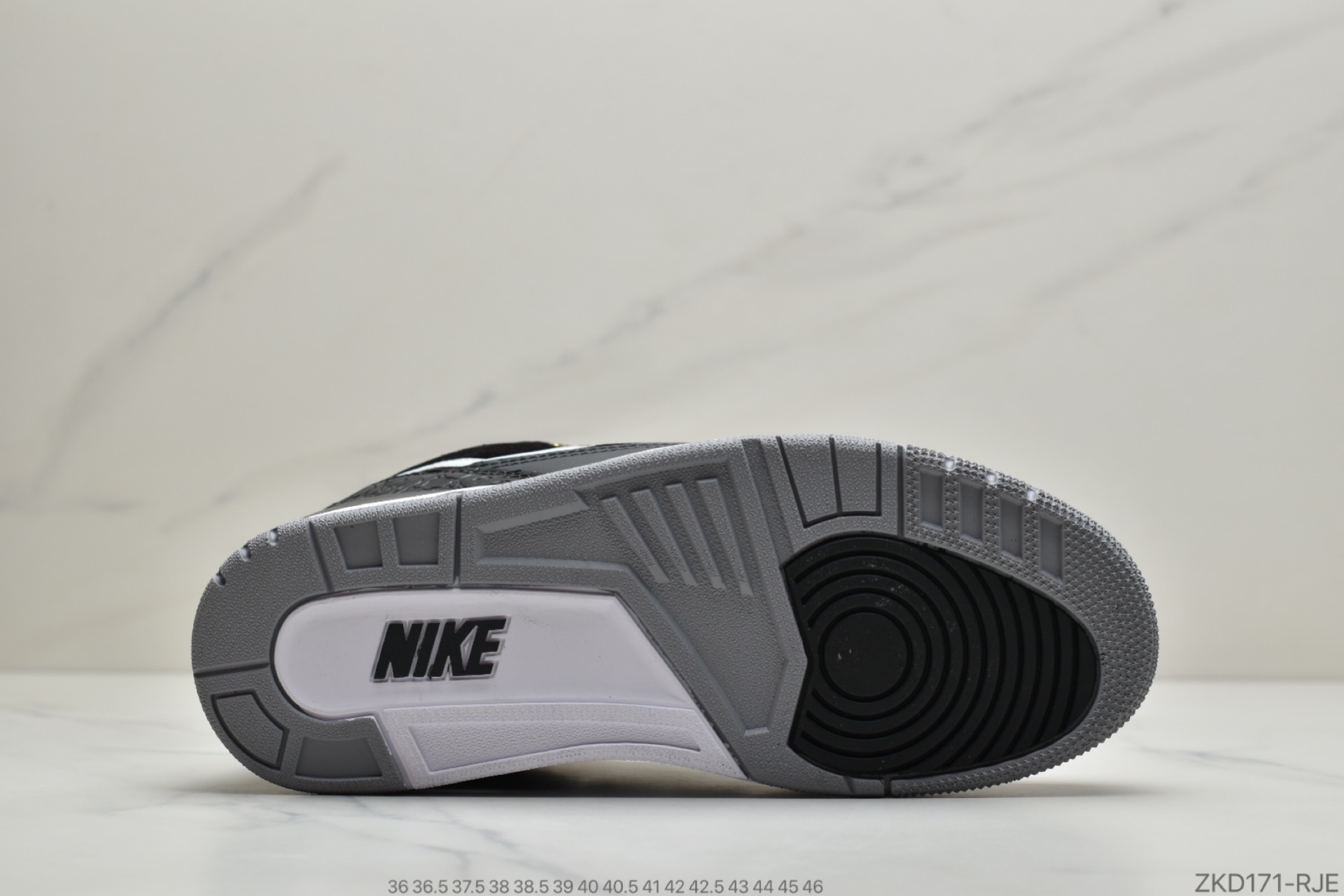 270 公司级耐克Nike Air Jordan 3 Retro “Varsity Royal”皇家蓝 蓝水泥 CT8532-400