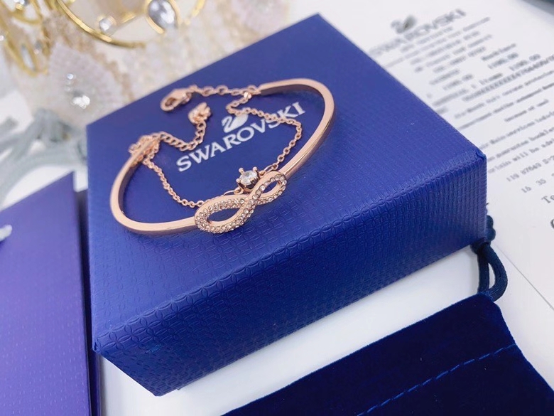NO:816889,Enter the Swarovski Wang Yibo same style layered tower bracelet. The real thing is so beautiful. It is really n times more exquisite than the one I photographed. It looks super white when you wear it. Swarovski bracelet, bracelet19860909入坑施华洛王一博同款层塔手镯 实物太美了 真的还比我拍摄的精致n倍 戴起来超显手白手腕,施华洛手环,bracelet,Jewelry