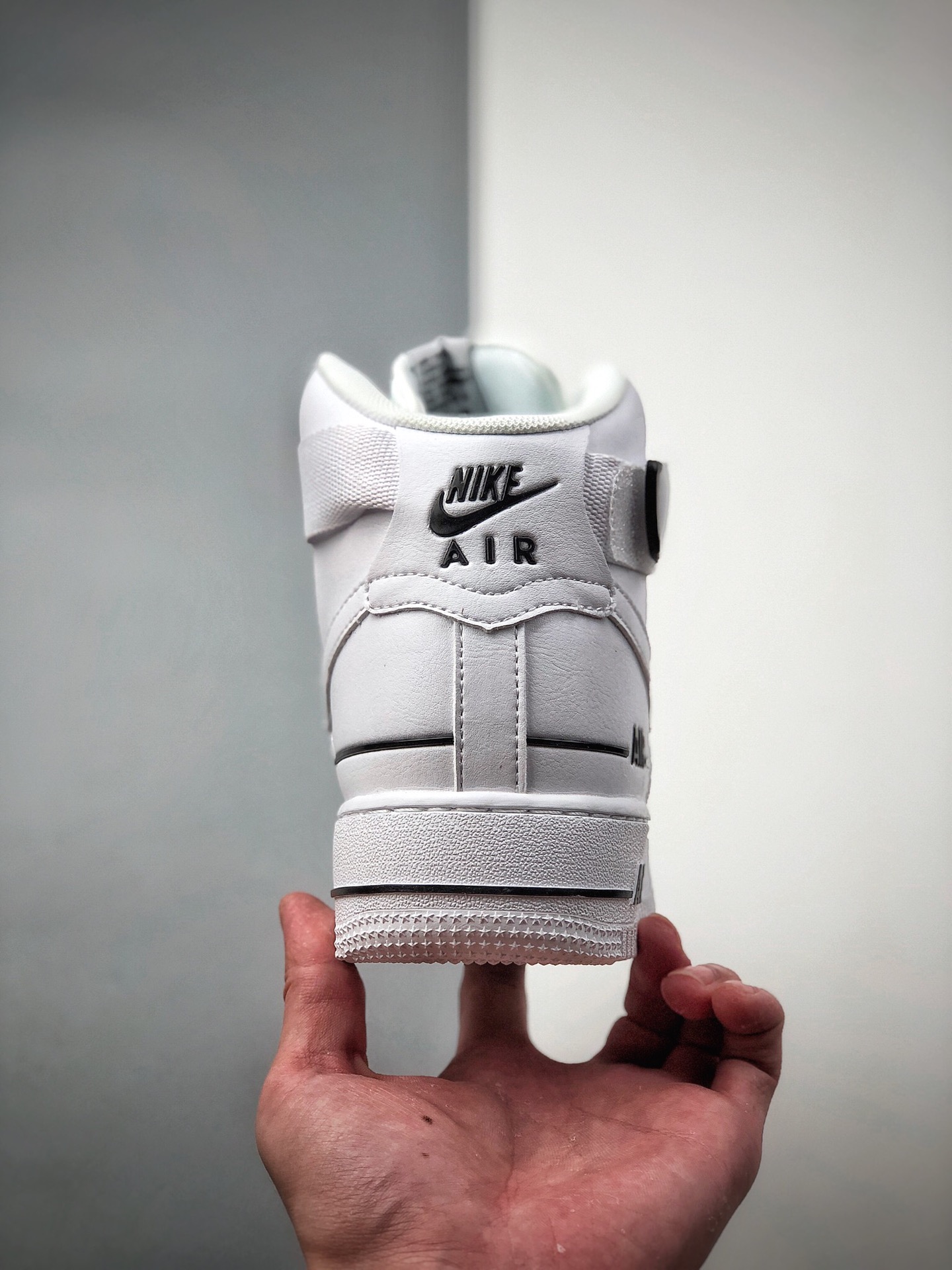 190  耐克Nike Air Force 1 07 LV8 3 黑白串标经典高帮空军一号百搭休闲板鞋  货号CJ1385-100