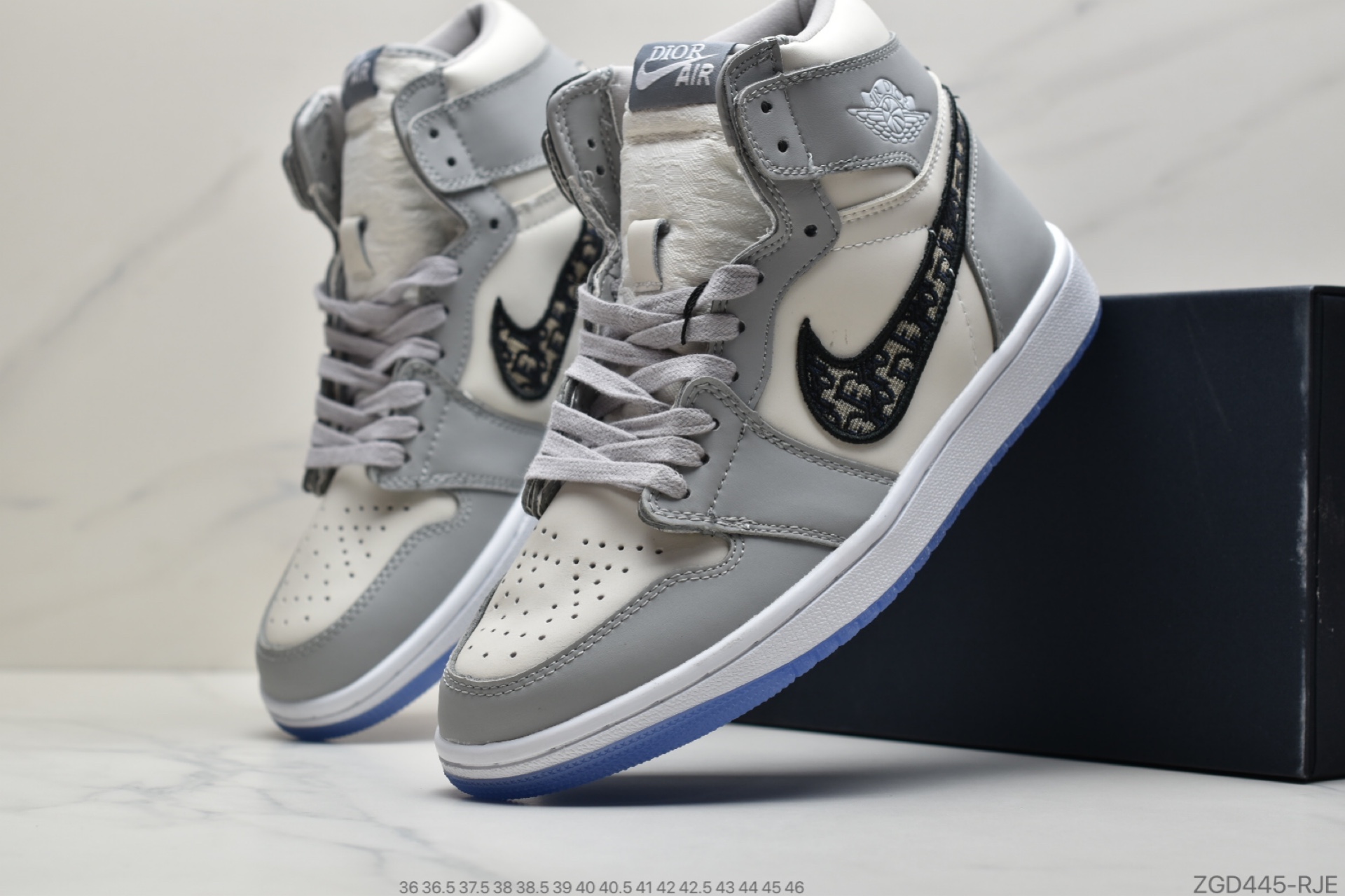 290 公司级Dior x Air  Jordan 1 High OG AJ1迪奥 跨界联名 乳白色与 Dior 灰的拼接555088