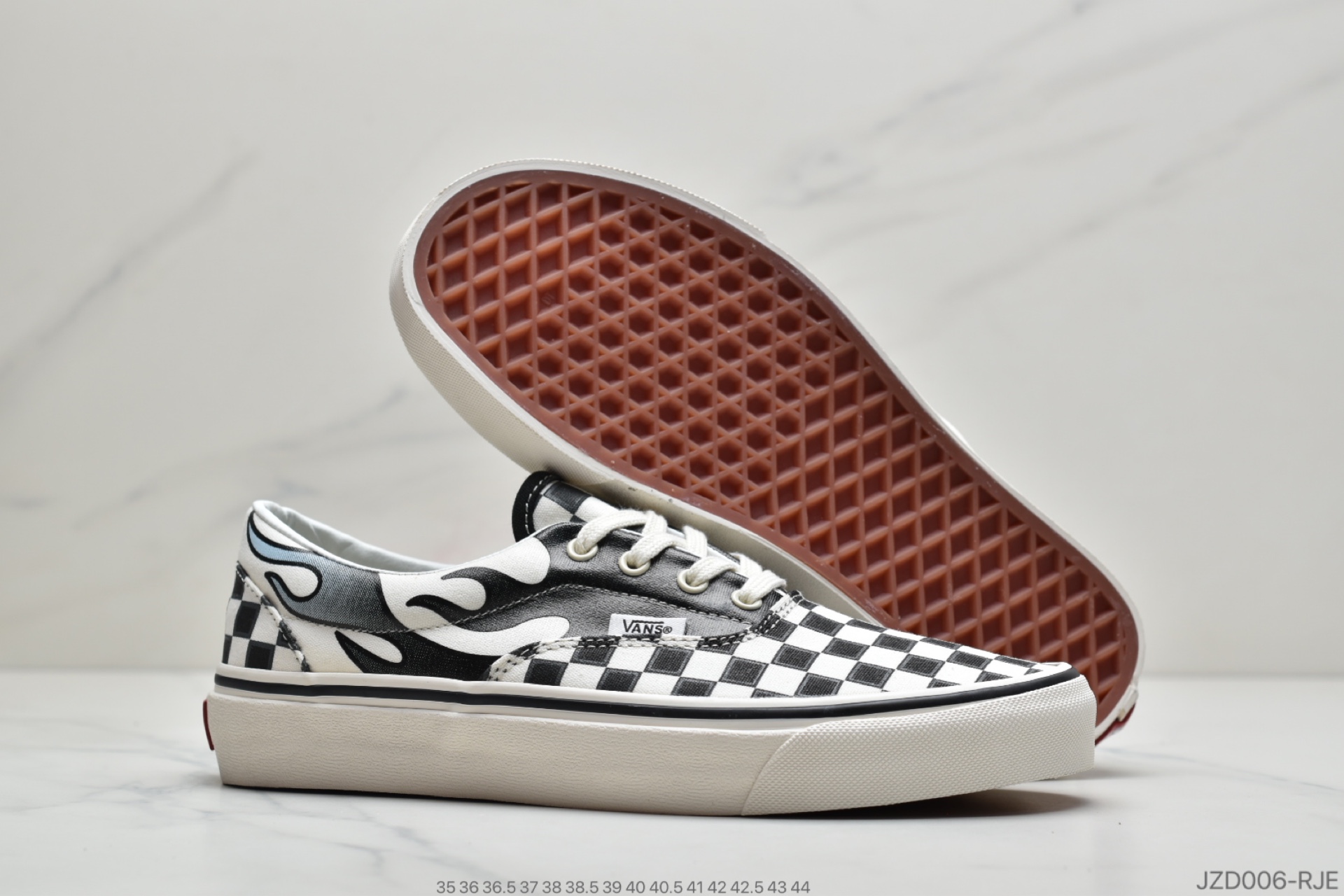 140 公司级万斯VANS 范斯火焰黑白棋盘格slip on VN000EYEBWW