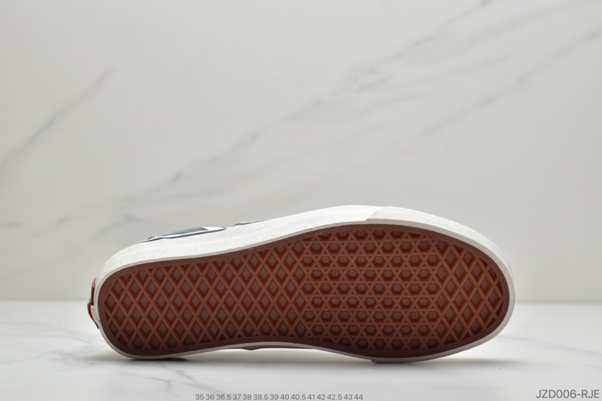 140 公司级万斯VANS 范斯火焰黑白棋盘格slip on VN000EYEBWW