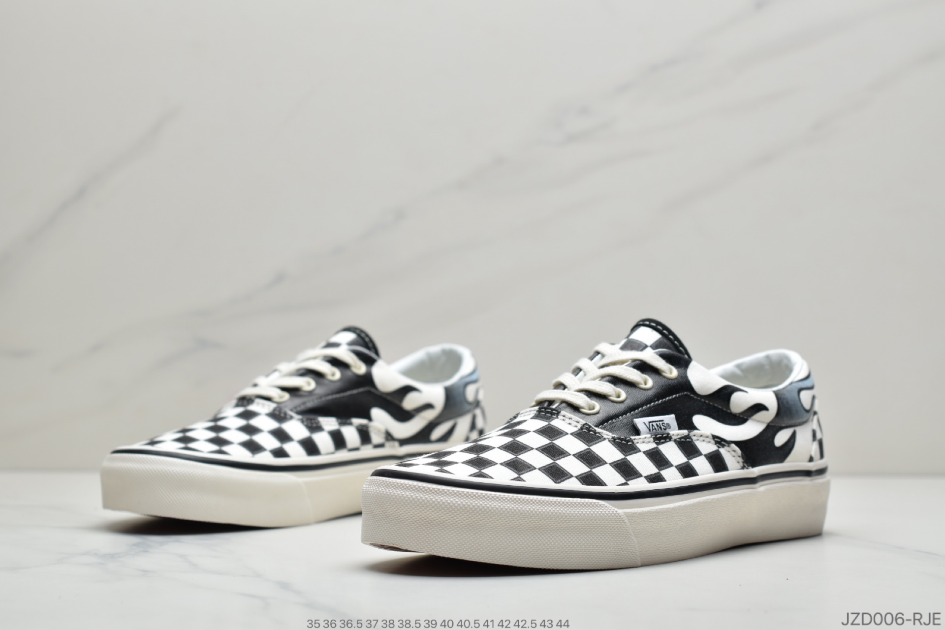 140 公司级万斯VANS 范斯火焰黑白棋盘格slip on VN000EYEBWW