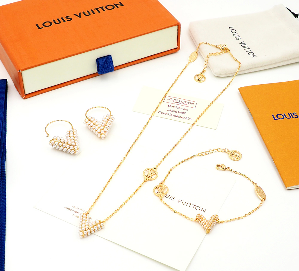 Louis Vuitton 驴家Nicolas Ghesquière
