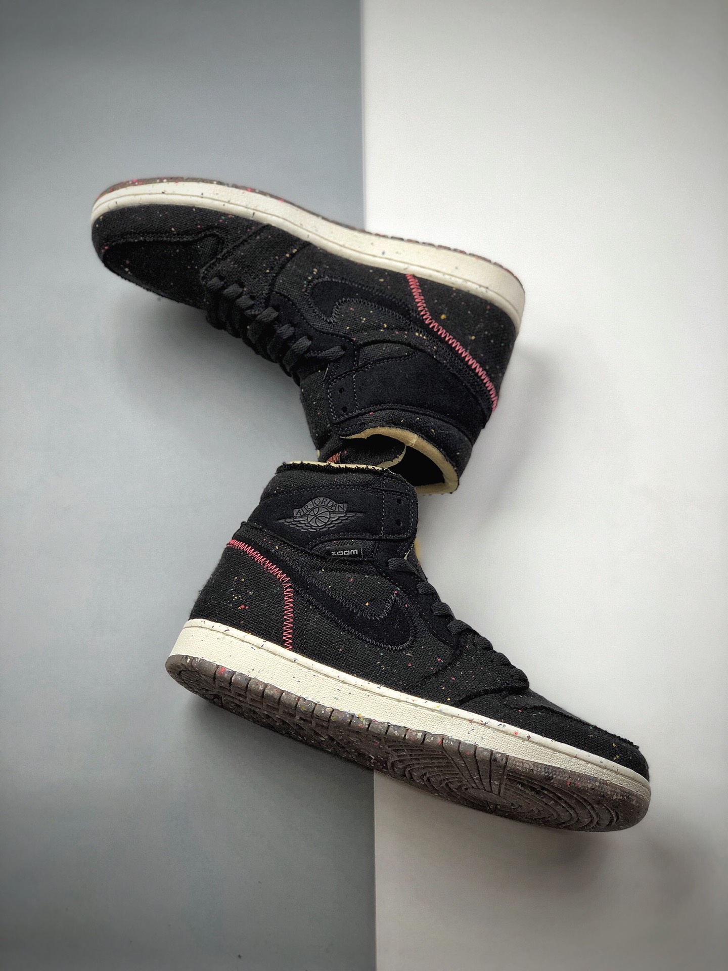 300  Air Jordan 1 High Zoom “Space Hippie ”环保鞋采用了经典的CW2414-001
