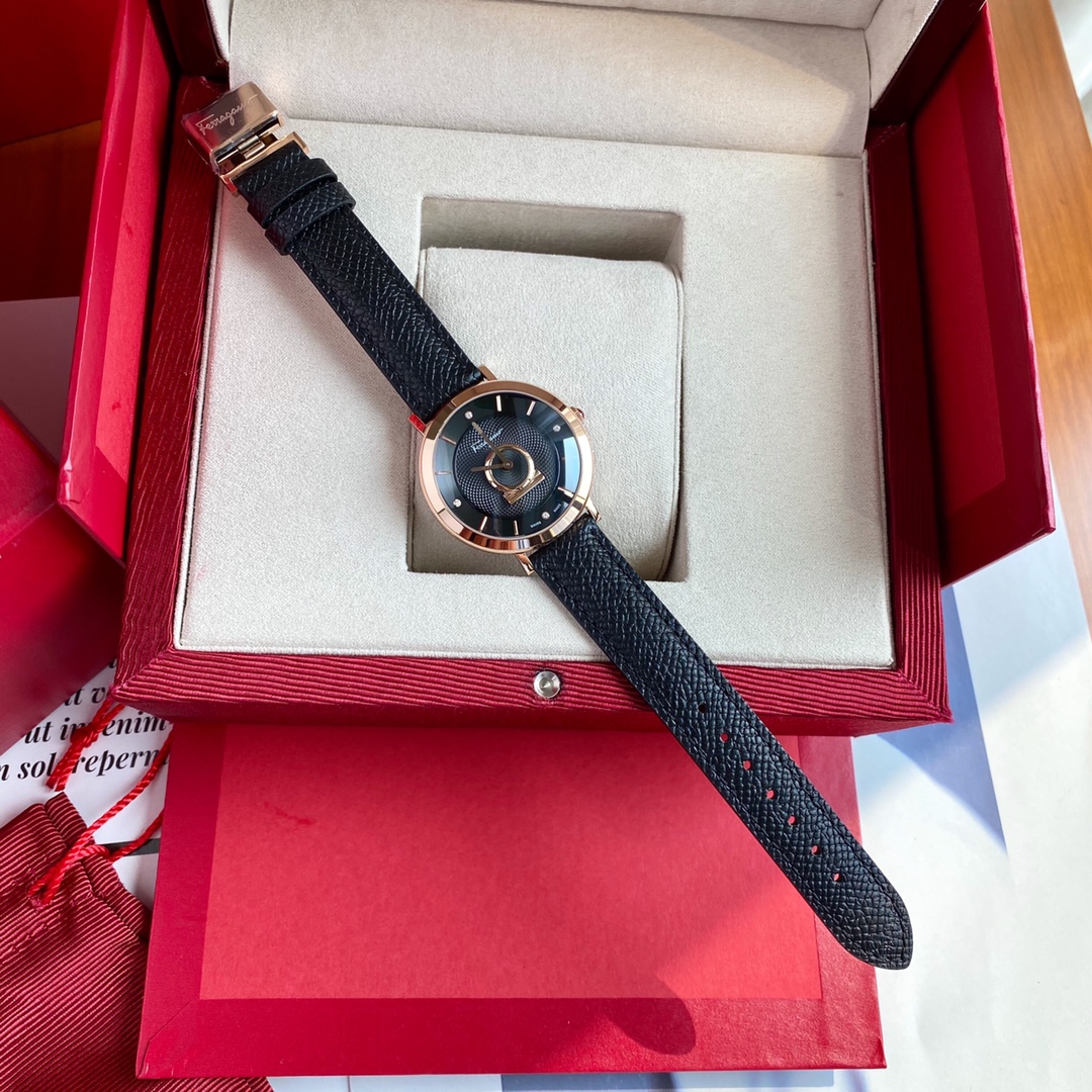 NO:151324,Praise.Ferragamo, the new first release!  Salvatore Ferragamo draws inspiration from the smooth movements and precise rhythm of dance to create a brand new 