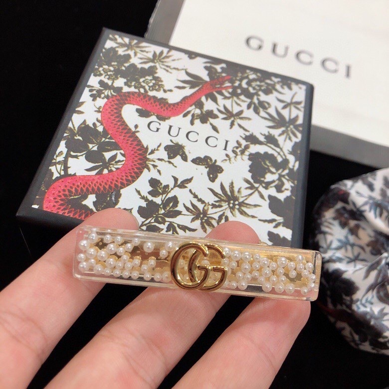 Vintage Gucci Double G Resin Hairpin with Embedded Drills: Bright and Simple - 图片 7