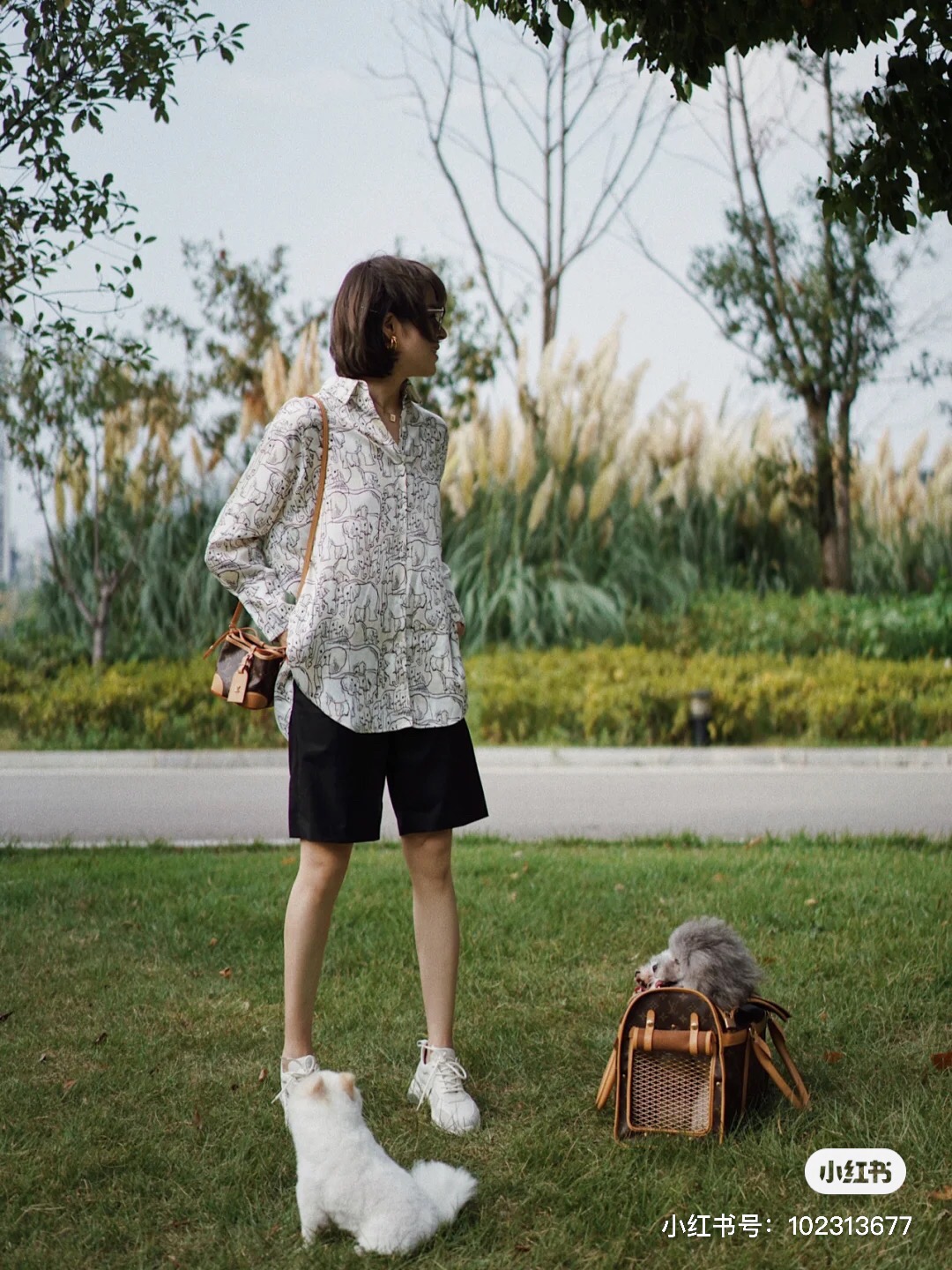 Louis Vuitton Mini Bucket Bag – Vintage Charm Meets Modern Cuteness