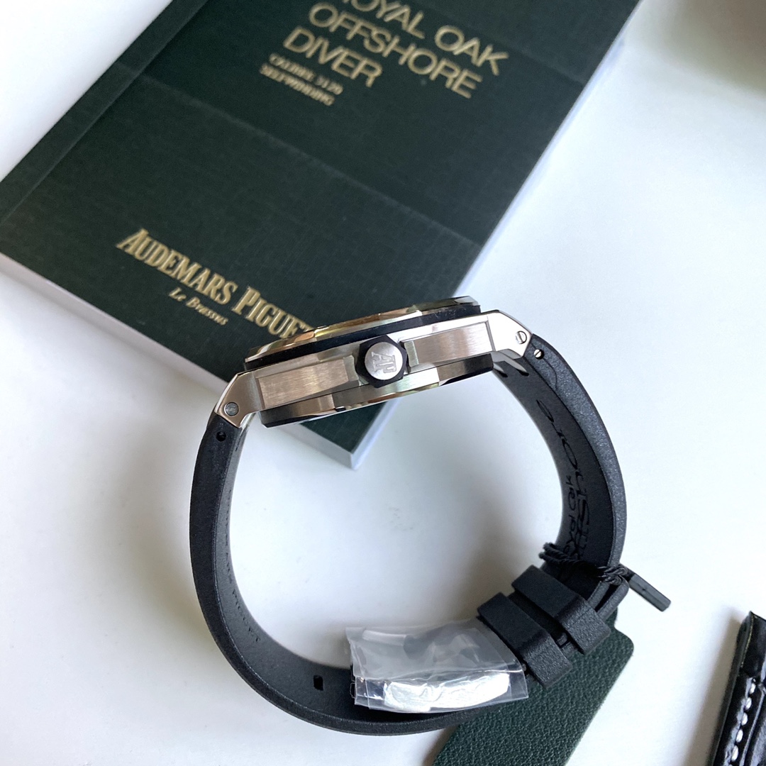 AP爱彼 皇家橡树离岸型 男士全自动机械腕表皮带,包,男,手表 5