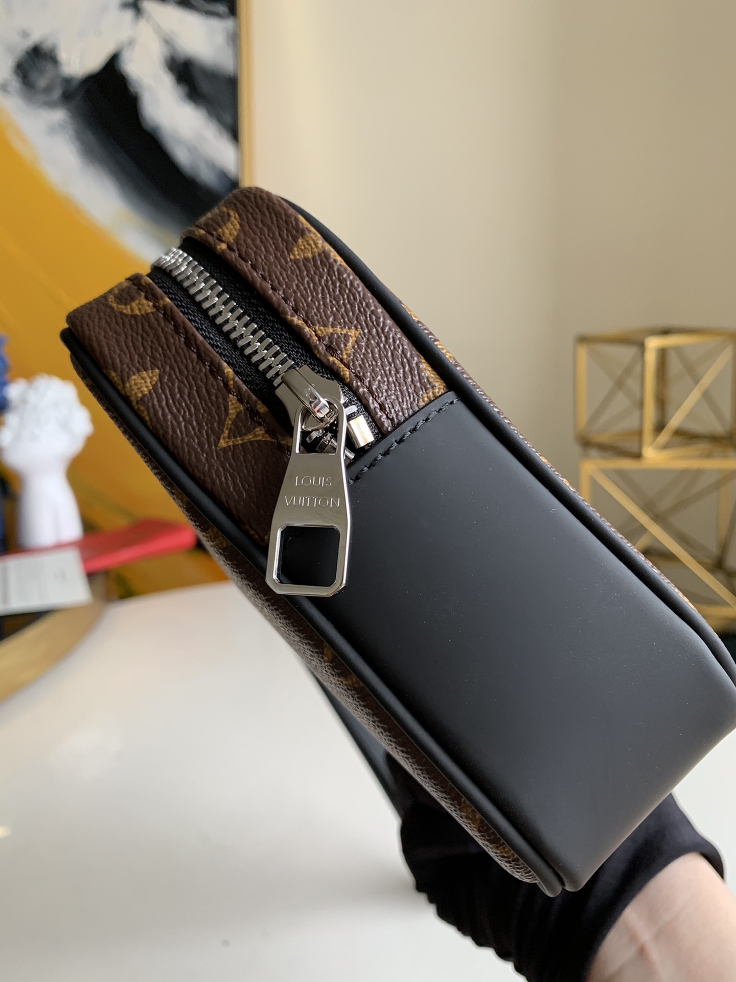Louis Vuitton Haute Couture Classic Luxury Handbag Shoulder Crossbody 5