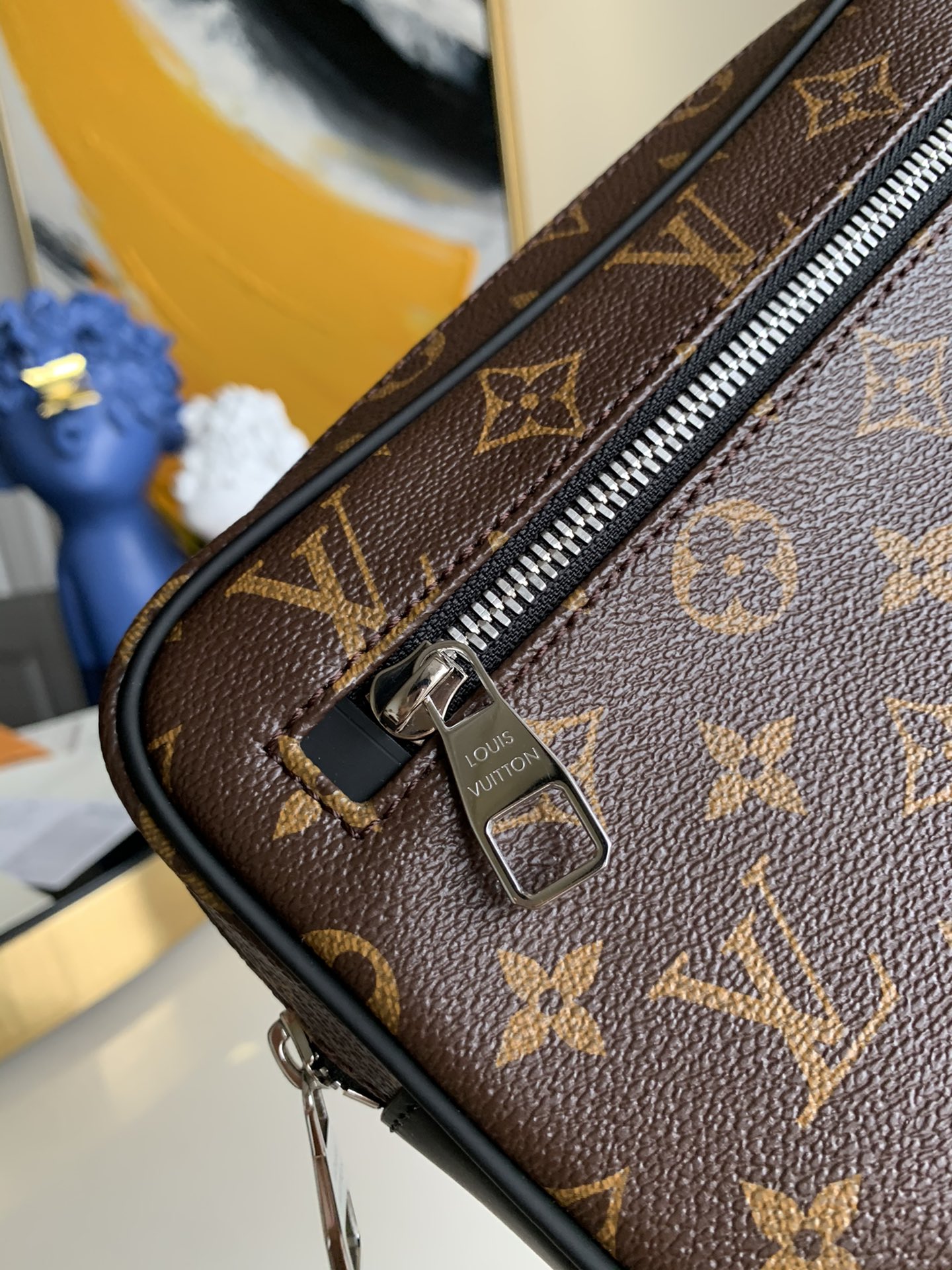 Louis Vuitton Haute Couture Classic Luxury Handbag Shoulder Crossbody 2