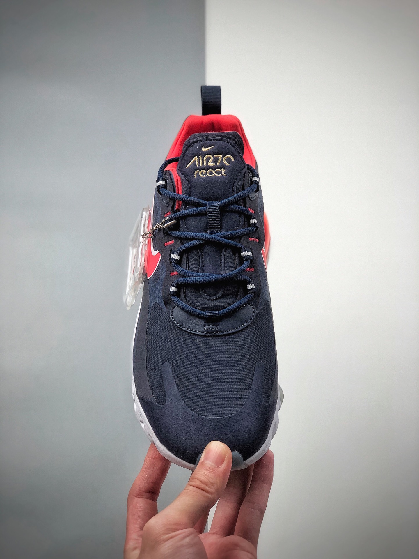 200  公司级耐克Nike Air Max 270 React 瑞亚赛车系列后半掌气垫百搭运动慢跑鞋CT1280-400