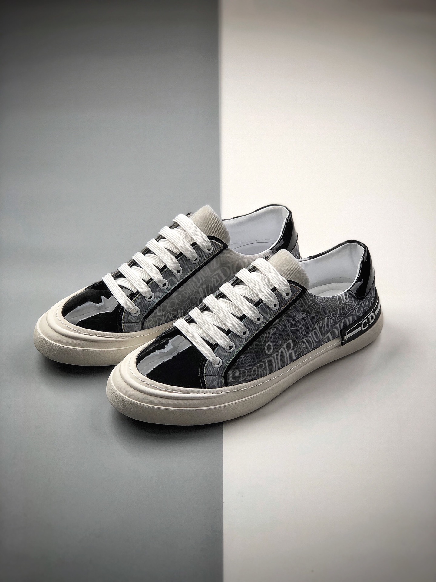 390  Dior 20ss 18HDC  Top Sneakers  迪奥“CD拼色”全套原装配件