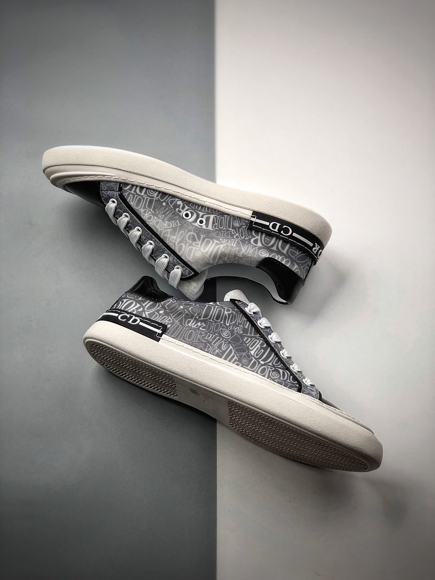 390  Dior 20ss 18HDC  Top Sneakers  迪奥“CD拼色”全套原装配件