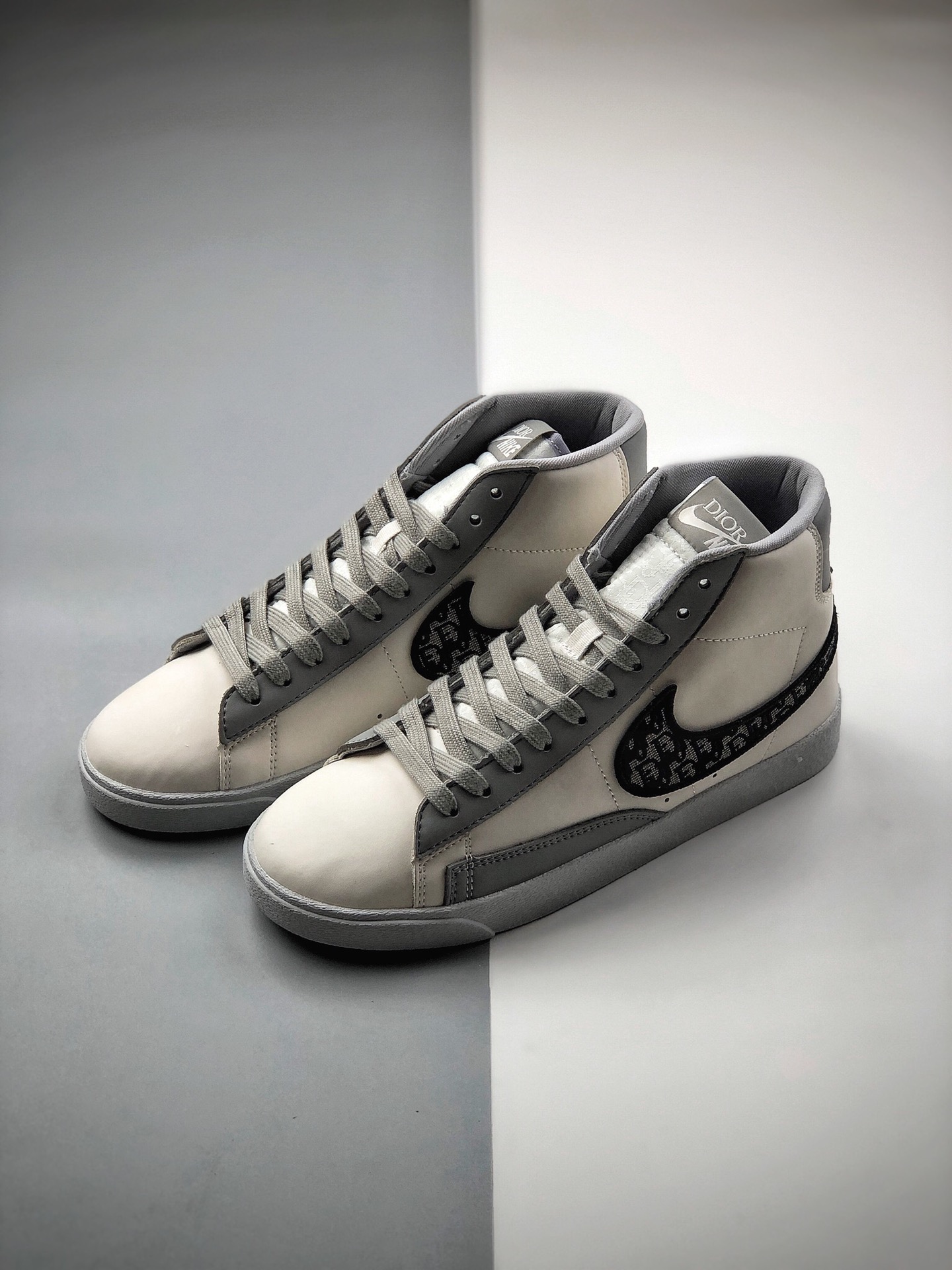 250 Dior x NK Blazer Premium Leather Low”White/Grey Oblique”“白灰迪奥重影冰蓝”CN8607-002