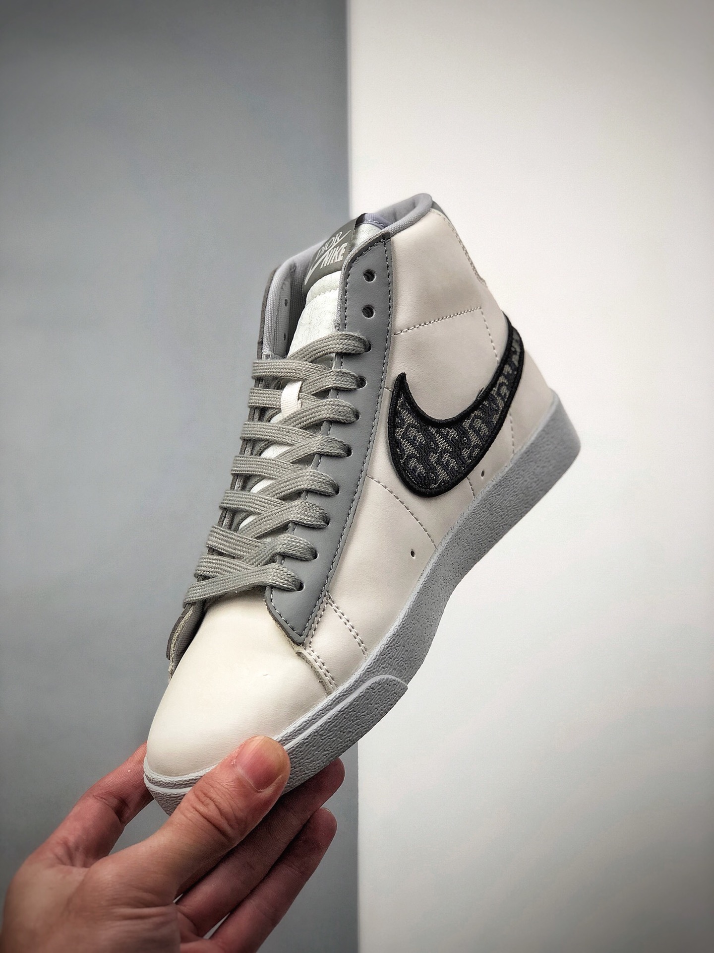 250 Dior x NK Blazer Premium Leather Low”White/Grey Oblique”“白灰迪奥重影冰蓝”CN8607-002