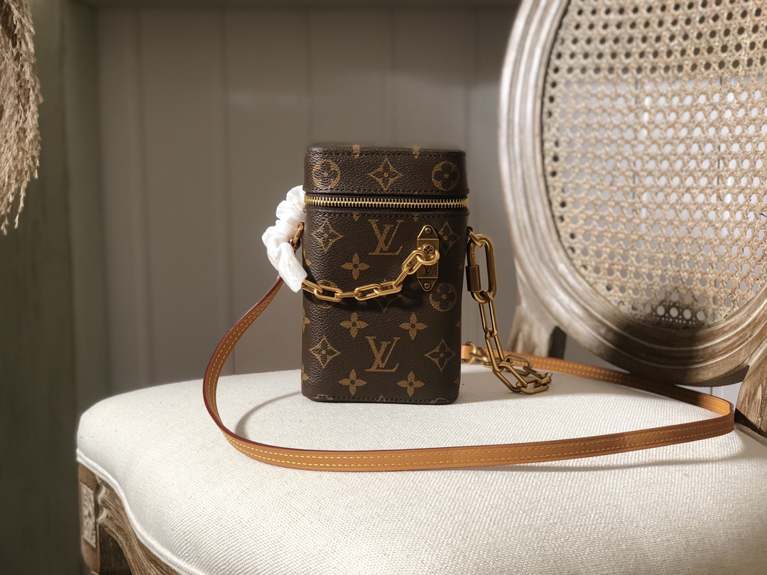 Louis Vuitton Bags Handbags Sale Outlet Online
 Gold Monogram Canvas M44914