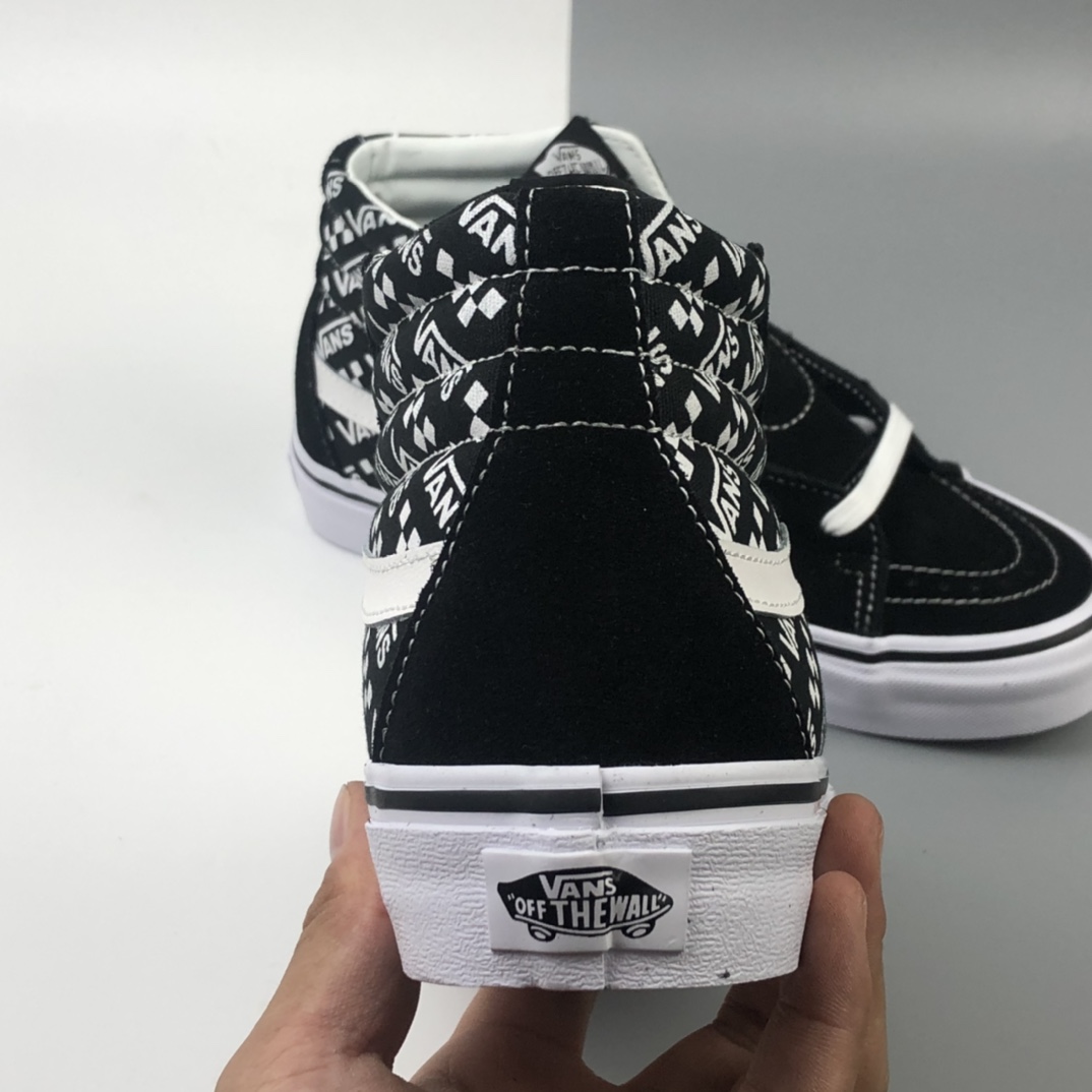 160 Vans Sk8-Hi Logo Repeat 印花黑白色经典系列高帮运动板鞋 VN0A4U3CTEZ