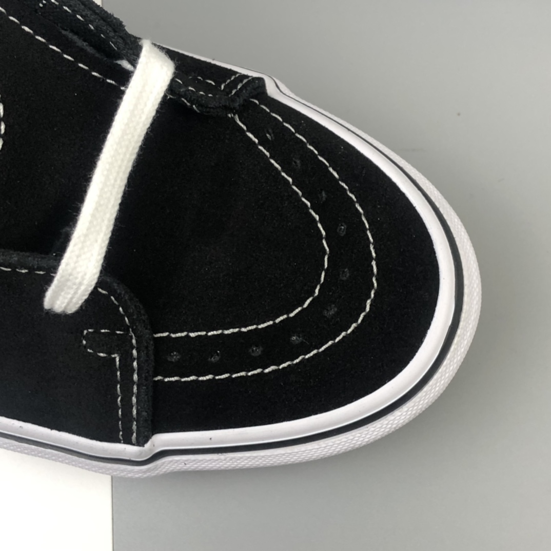 160 Vans Sk8-Hi Logo Repeat 印花黑白色经典系列高帮运动板鞋 VN0A4U3CTEZ