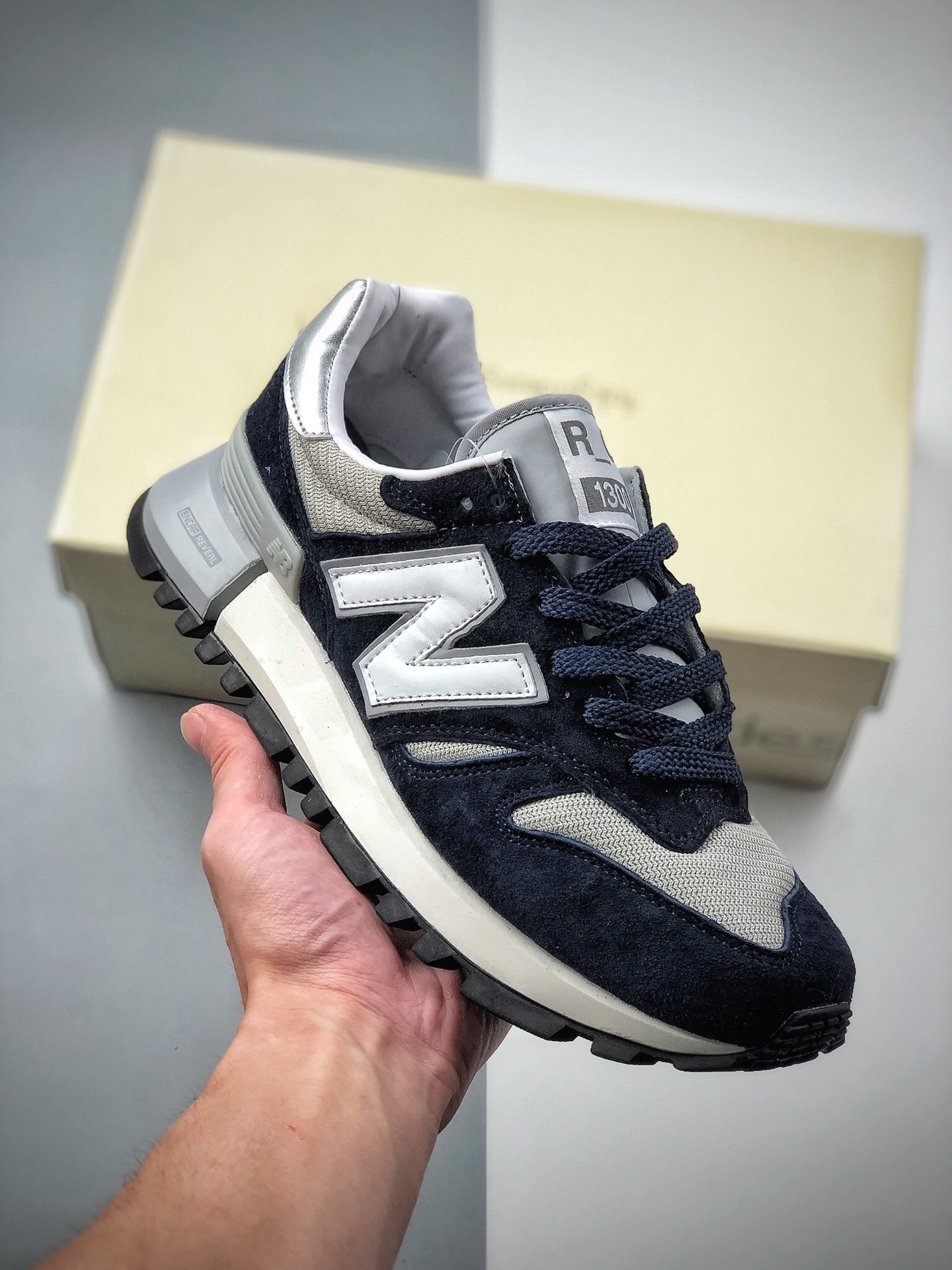 230 新百伦 New Balance 1300系列 复古休闲运动板鞋MS1300CX