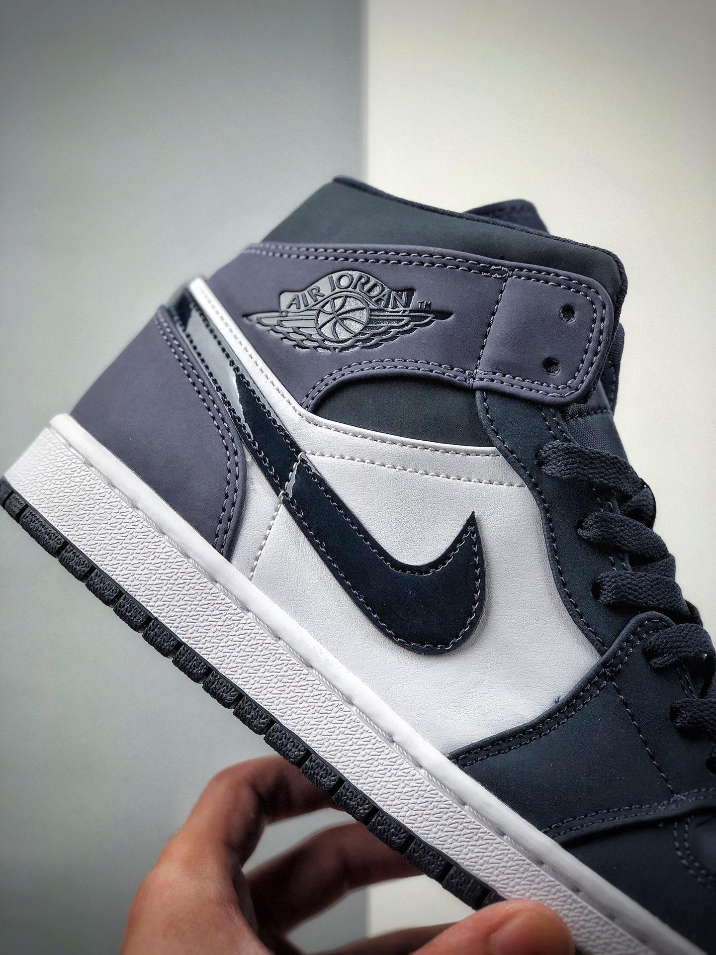 260  Air Jordan 1 Mid 蓝月Sanded Purple 最终版本 554724-445