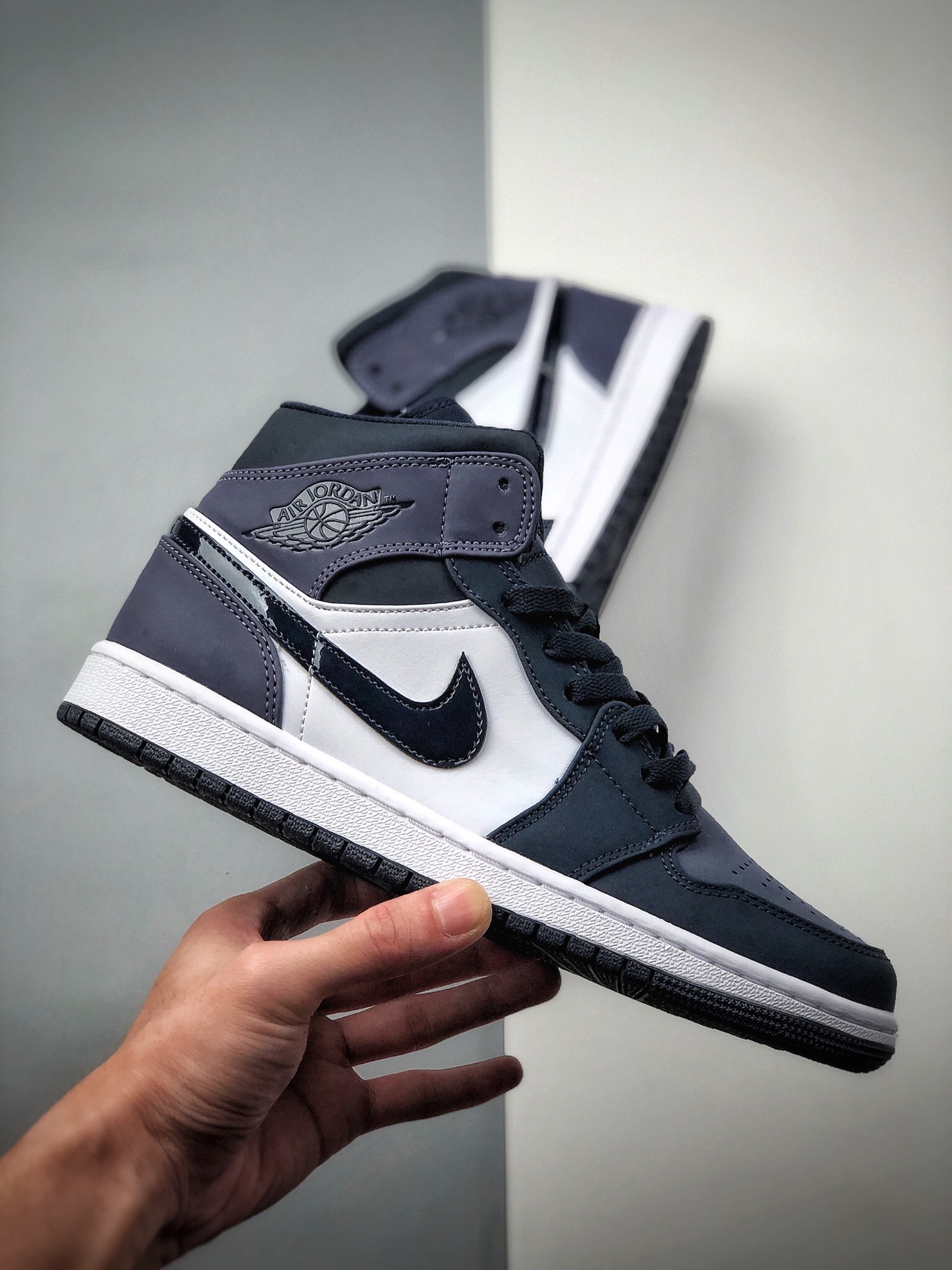 260  Air Jordan 1 Mid 蓝月Sanded Purple 最终版本 554724-445