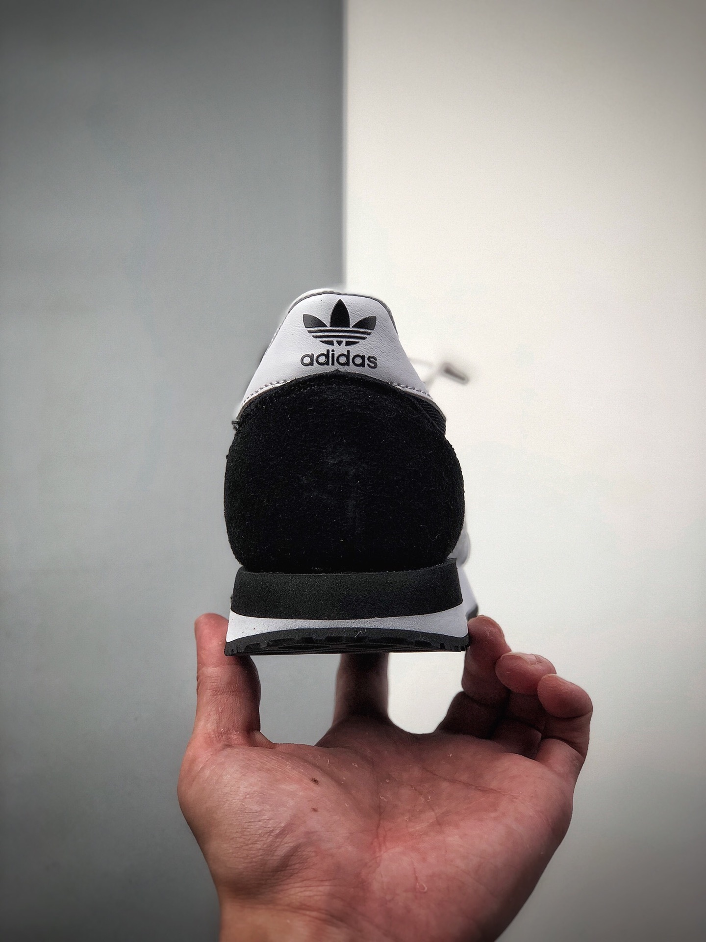 150  ADIDAS 阿迪达斯 三叶草 USA 84 复古鸳鸯双色鞋FW3277