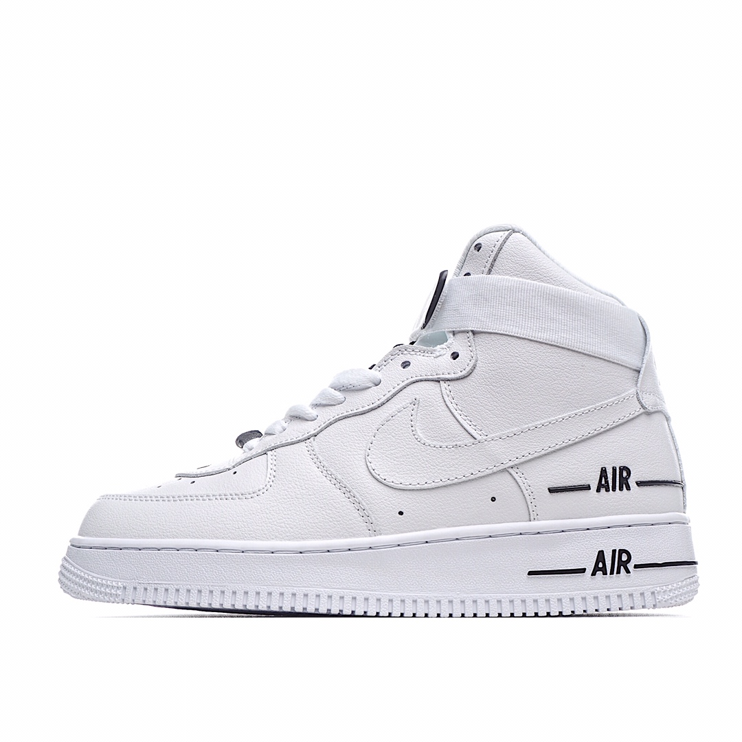 G0 耐克 Nike Air Force 1 High“高街联名”空军一号时尚休闲高帮板鞋 高帮造型外加鞋帮位置的绑带，尽显整双鞋的高街气质。最大亮眼当属鞋舌以串标形式呈现鞋舌标签，为整双鞋注入时尚感。
