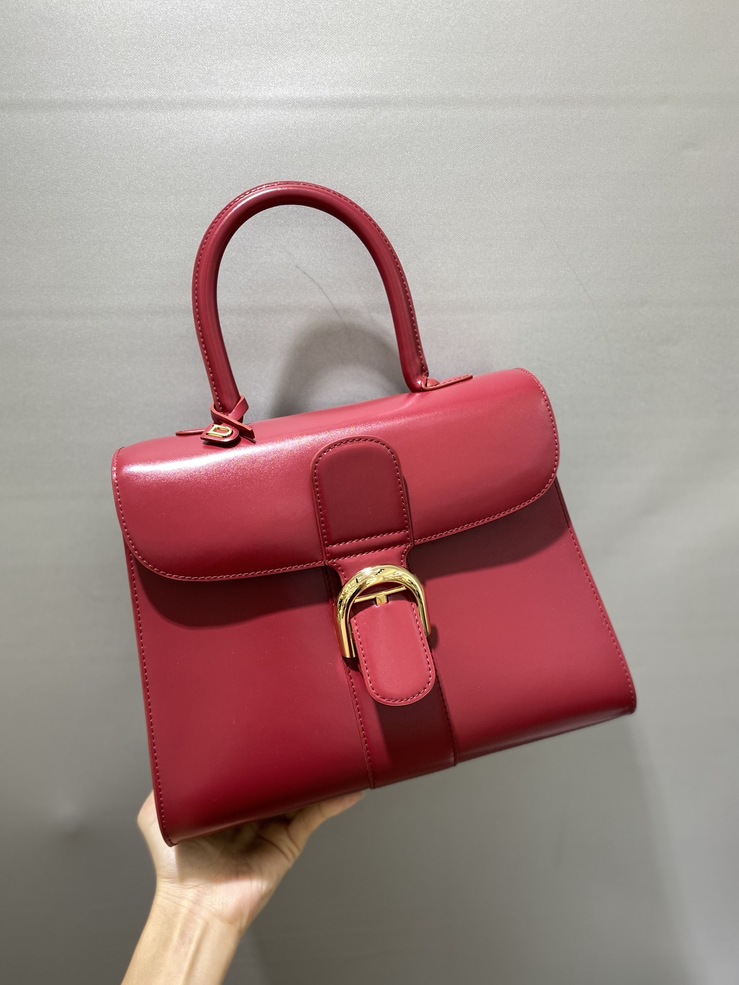 델보 브릴리언트 박스 가죽 숄더백 28 cm 상세 이미지 2