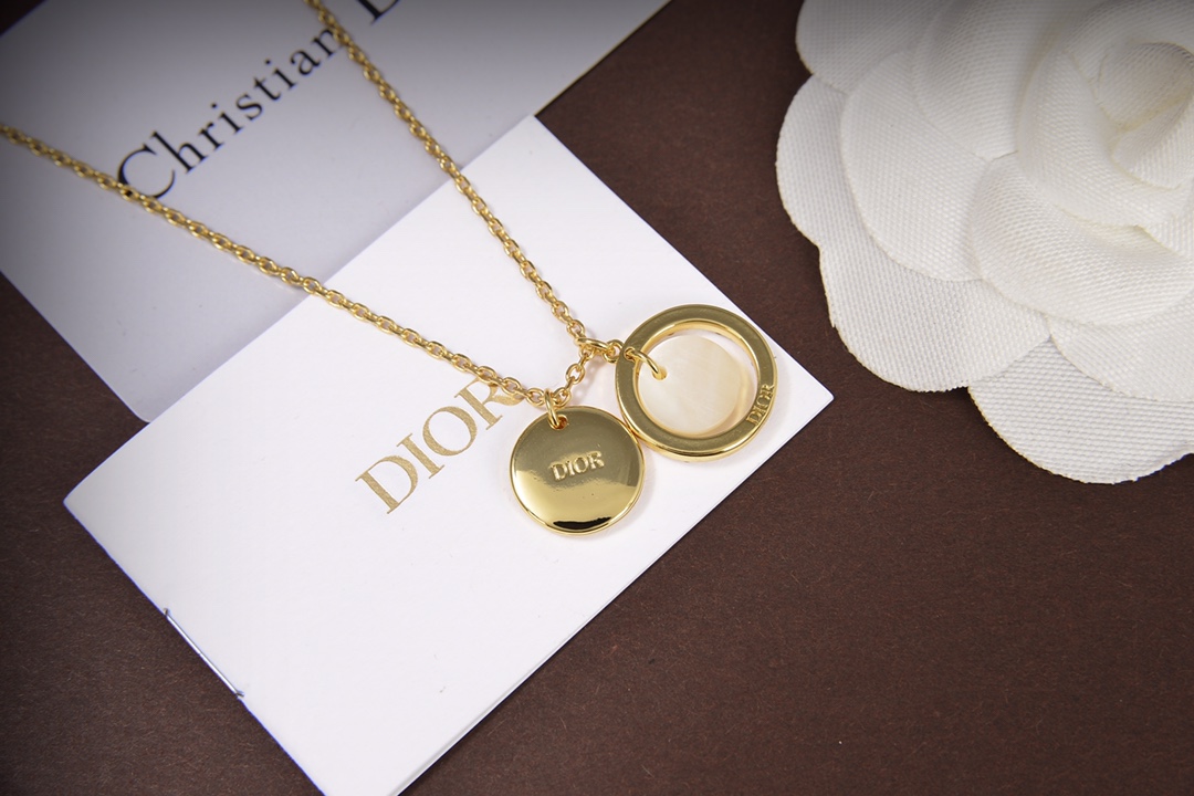 Dior Jewelry Necklaces & Pendants White