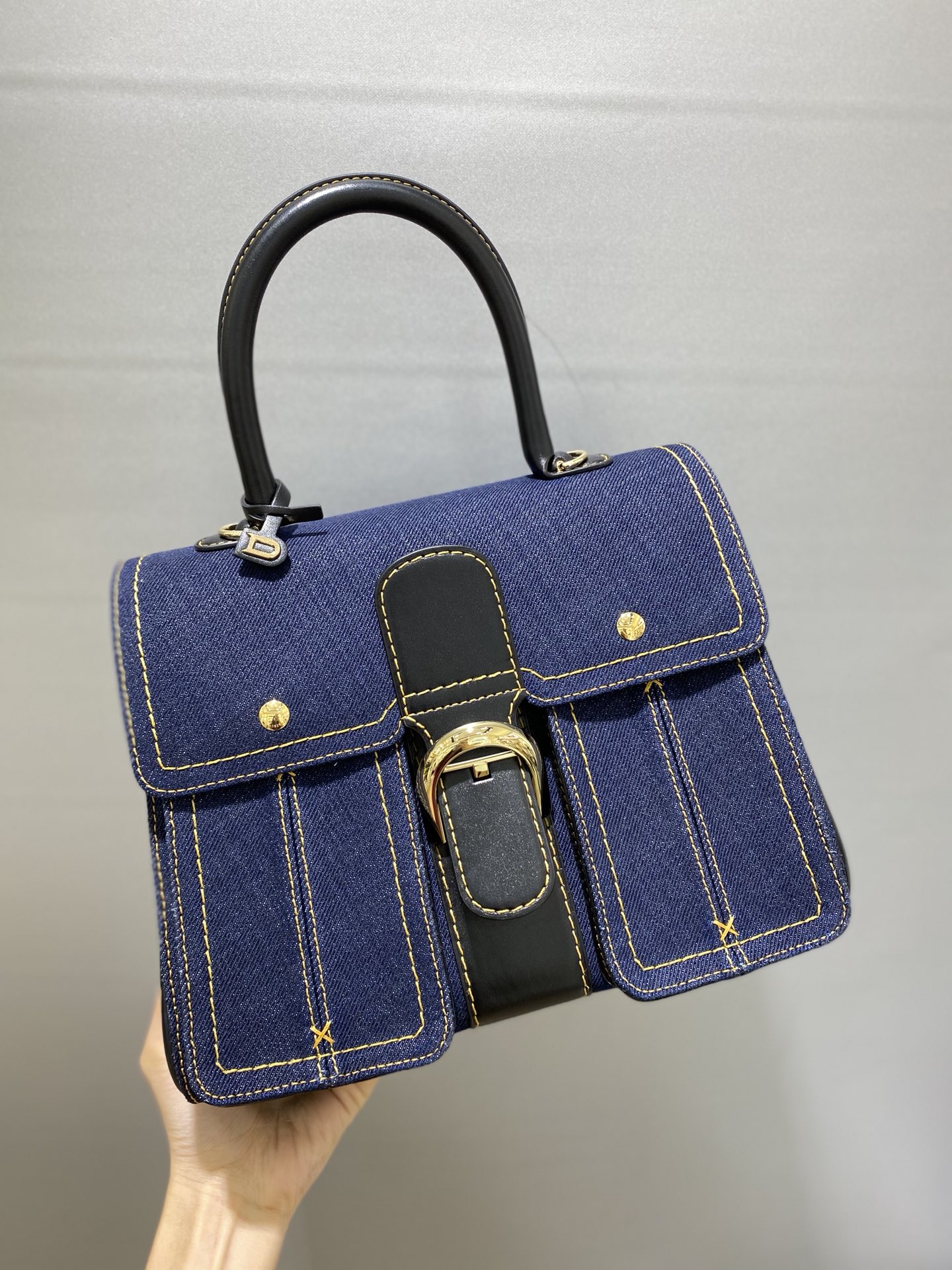 [Delvaux Women