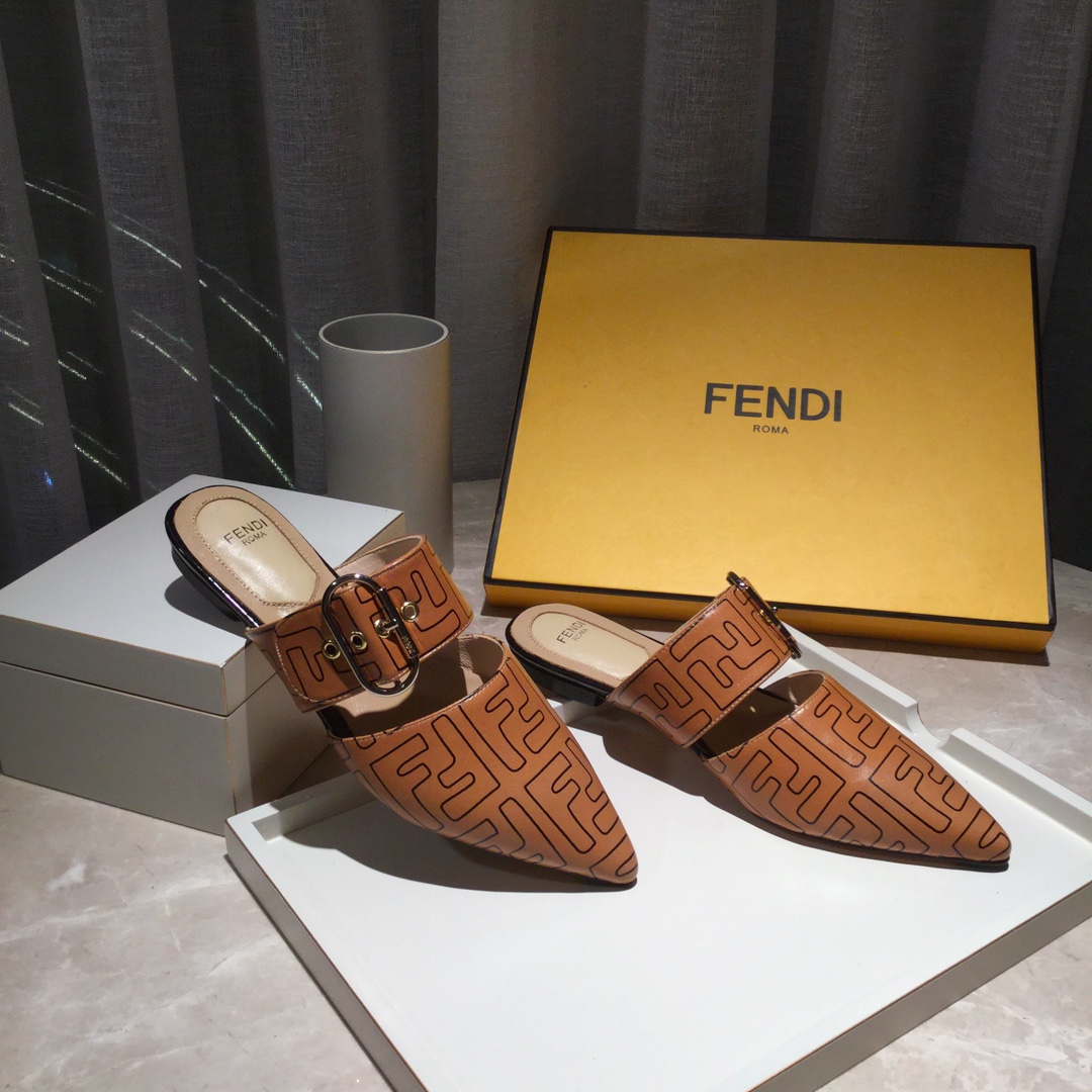 𝙁𝙀𝙉𝘿𝙄 Fendi Counter New Pointed Toe Wide Wrap Ankle Strap Mule Shoes Pointed Toe Wrap Strap Fla